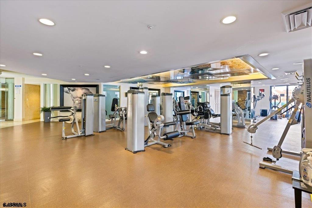 Atlantic City, New Jersey 08401, United States, 2 Bedrooms Bedrooms, ,2 BathroomsBathrooms,Residential,Active,77911