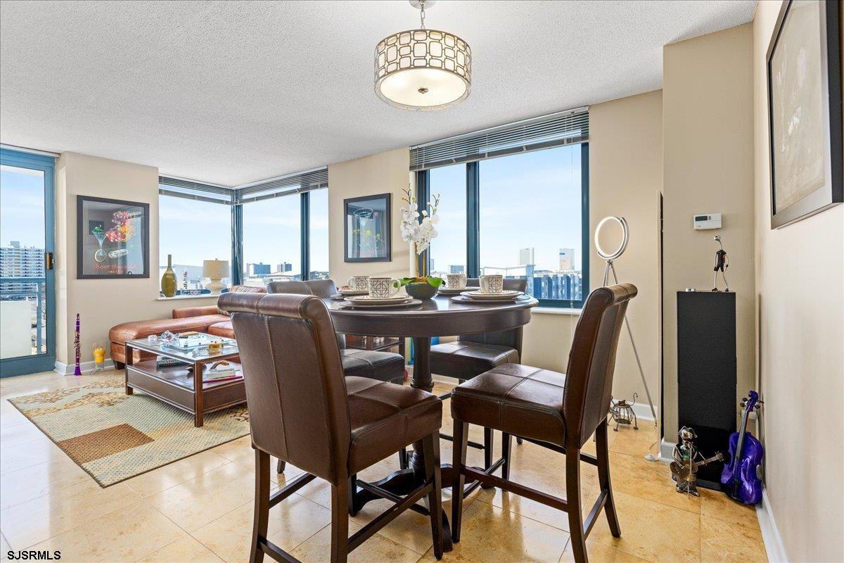 Atlantic City, New Jersey 08401, United States, 2 Bedrooms Bedrooms, ,2 BathroomsBathrooms,Residential,Active,77911