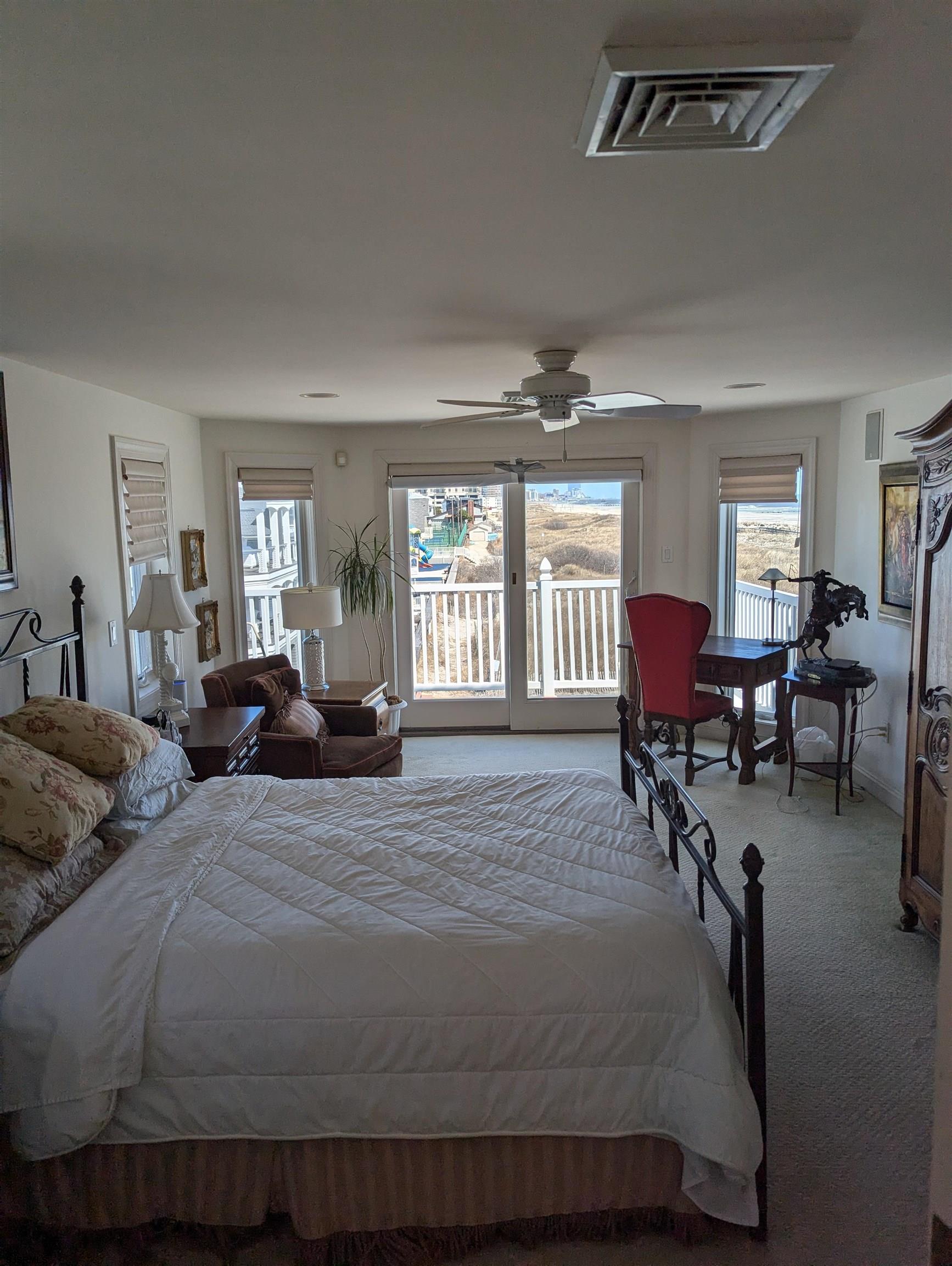 Longport, New Jersey 08403, United States, 3 Bedrooms Bedrooms, ,4 BathroomsBathrooms,Residential,Active,98539