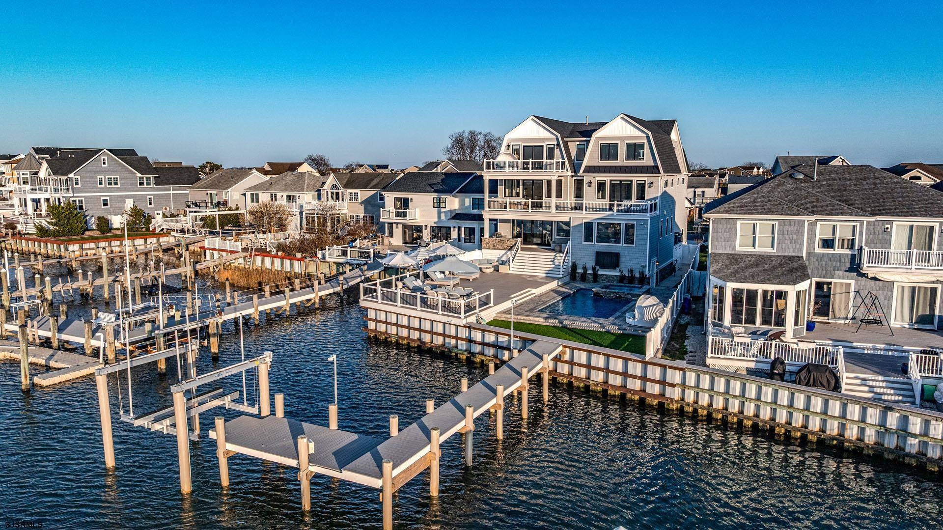 840 W Shore Dr