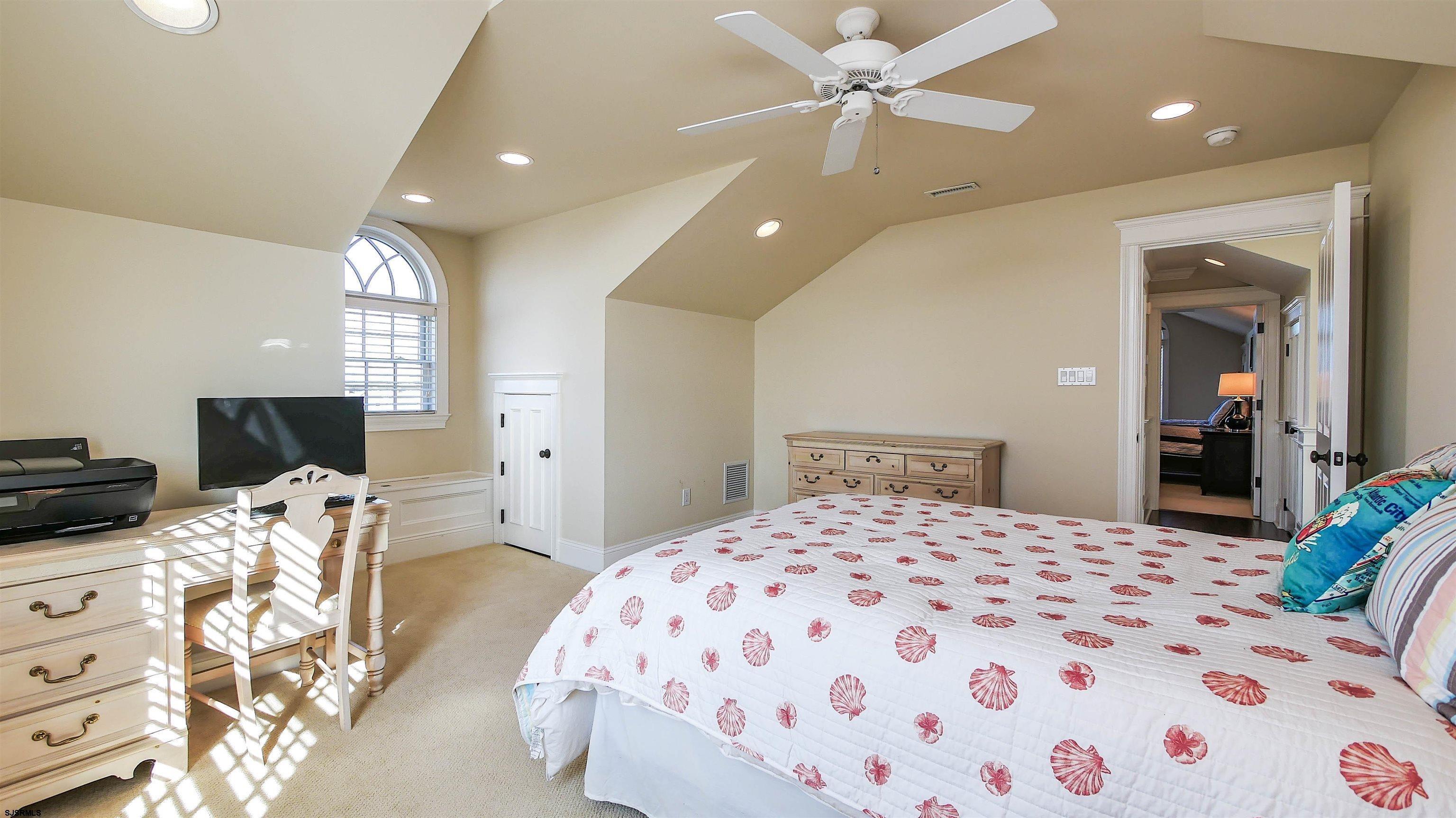 Margate, New Jersey 08402, United States, 5 Bedrooms Bedrooms, ,5 BathroomsBathrooms,Residential,Active,144373