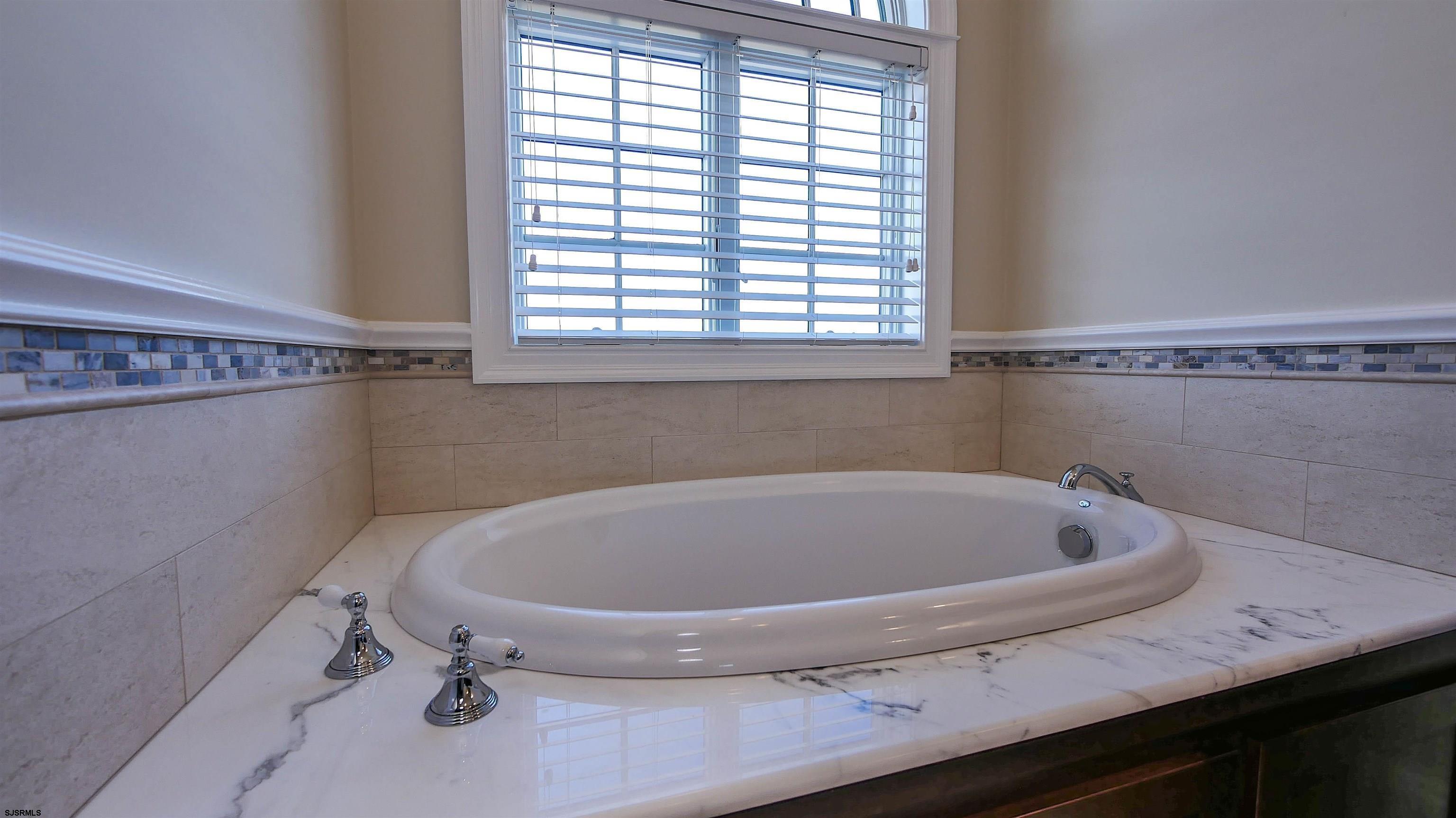 Margate, New Jersey 08402, United States, 5 Bedrooms Bedrooms, ,5 BathroomsBathrooms,Residential,Active,144373