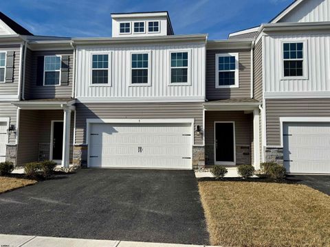 Condo For Sale - 7 Dalton St #104<br/> Rio Grande, NJ 08242