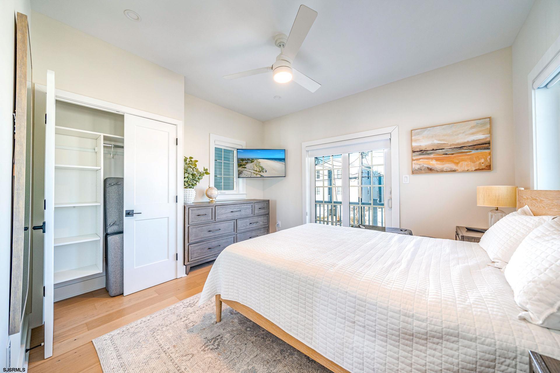 Ocean City, New Jersey 08226, United States, 5 Bedrooms Bedrooms, ,5 BathroomsBathrooms,Residential,Active,118226