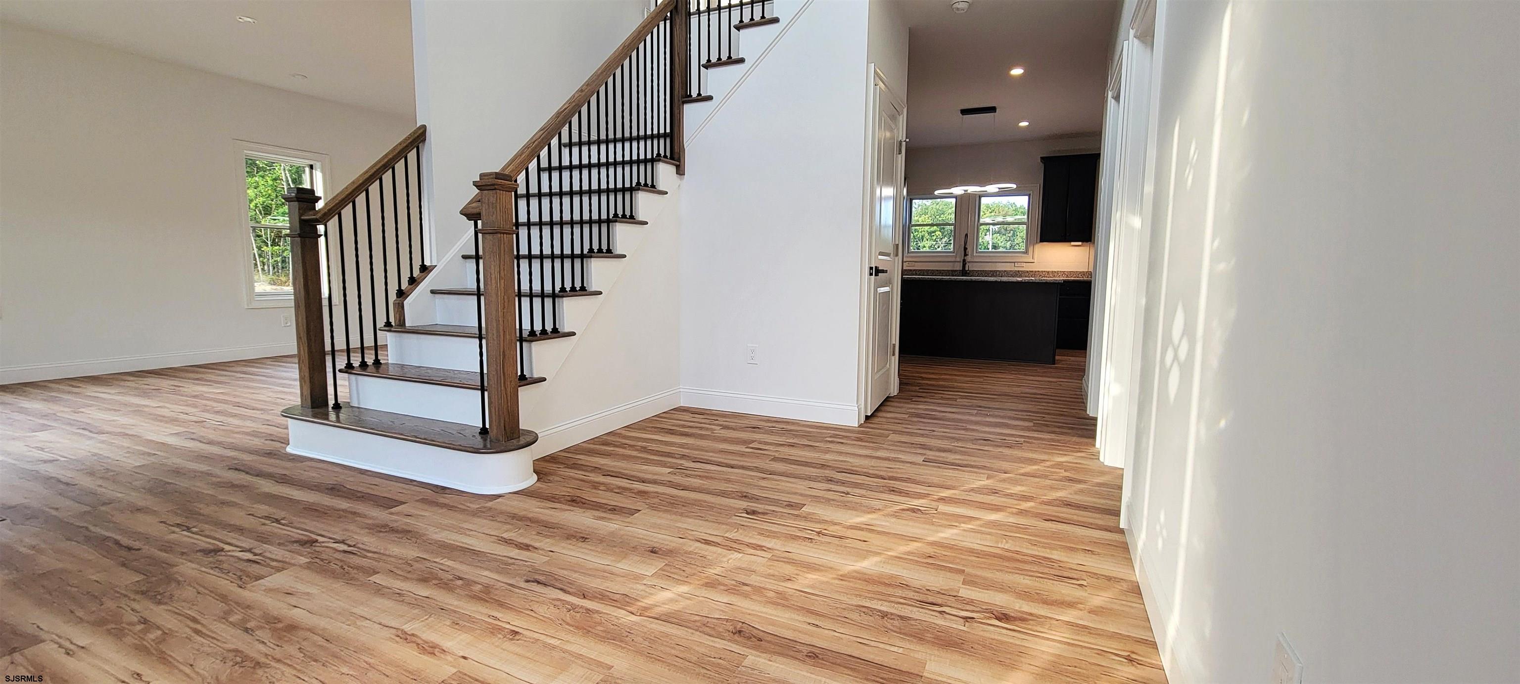 Egg Harbor Township, New Jersey 08234, United States, 4 Bedrooms Bedrooms, ,3 BathroomsBathrooms,Residential,Pending,72492