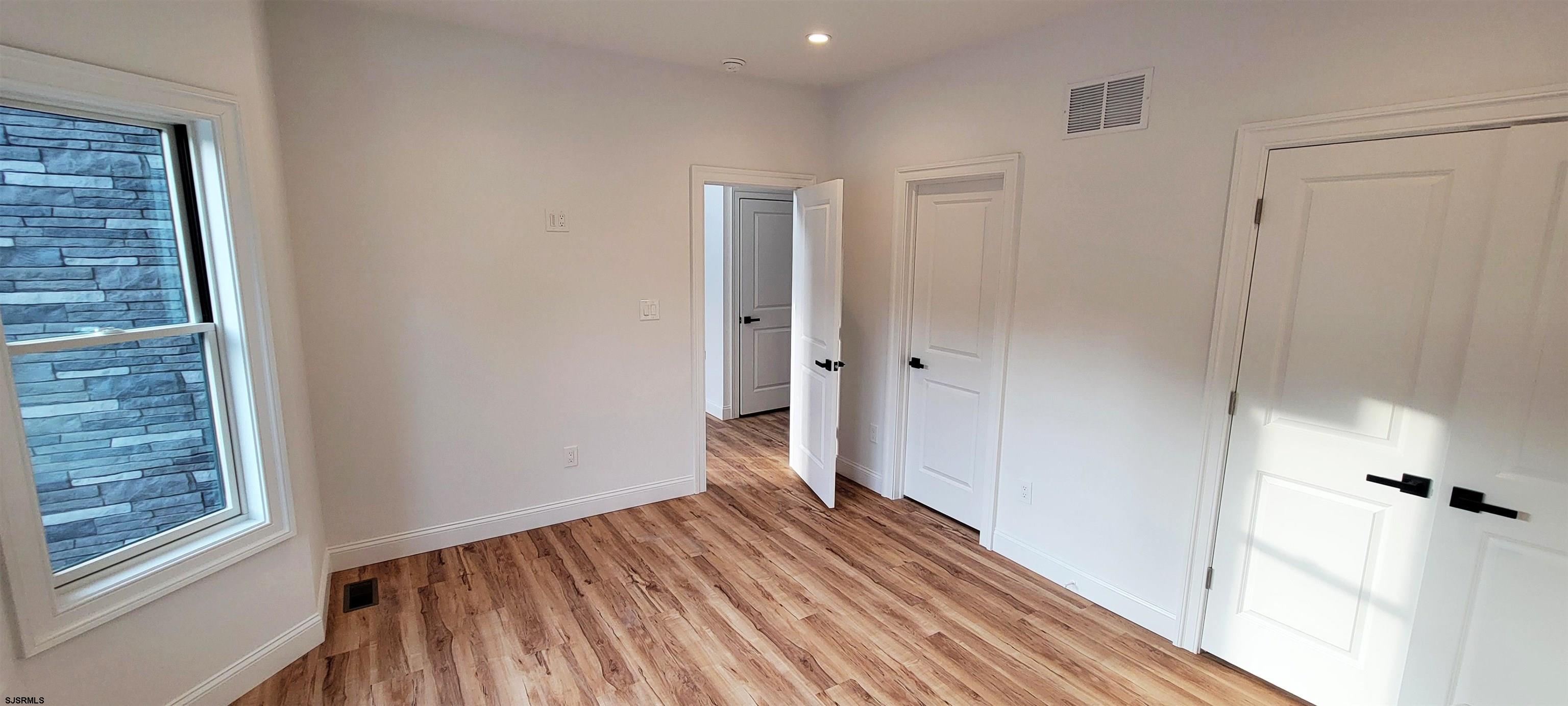 Egg Harbor Township, New Jersey 08234, United States, 4 Bedrooms Bedrooms, ,3 BathroomsBathrooms,Residential,Pending,72492
