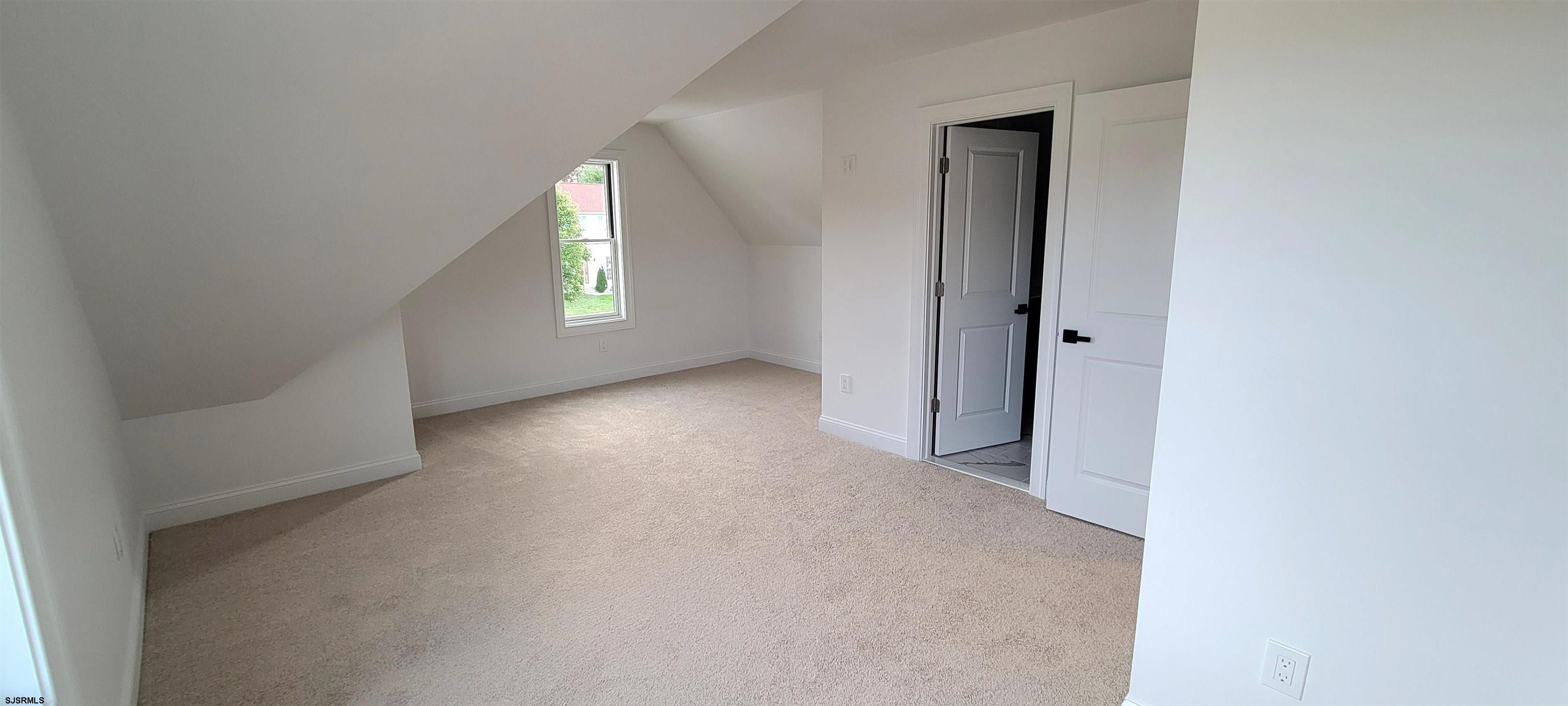 Egg Harbor Township, New Jersey 08234, United States, 4 Bedrooms Bedrooms, ,3 BathroomsBathrooms,Residential,Pending,72492