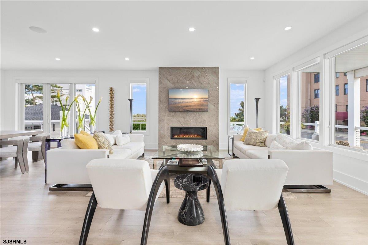 Ventnor, New Jersey 08406, United States, 5 Bedrooms Bedrooms, ,7 BathroomsBathrooms,Residential,Active,13187