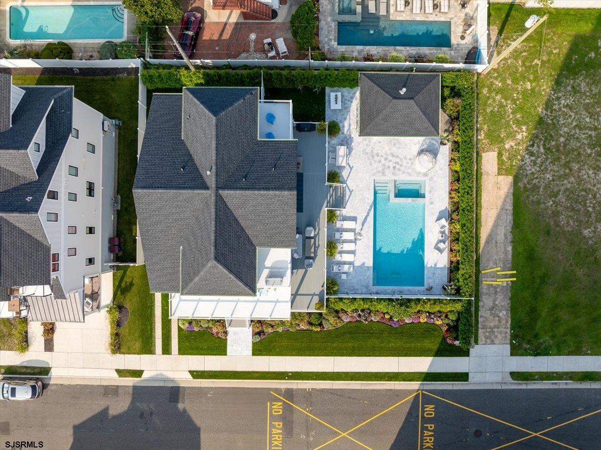 Ventnor, New Jersey 08406, United States, 5 Bedrooms Bedrooms, ,7 BathroomsBathrooms,Residential,Active,13187