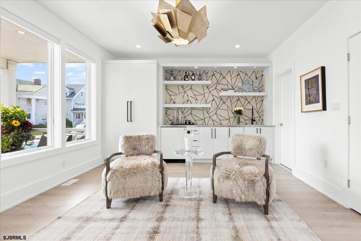 Ventnor, New Jersey 08406, United States, 5 Bedrooms Bedrooms, ,7 BathroomsBathrooms,Residential,Active,13187