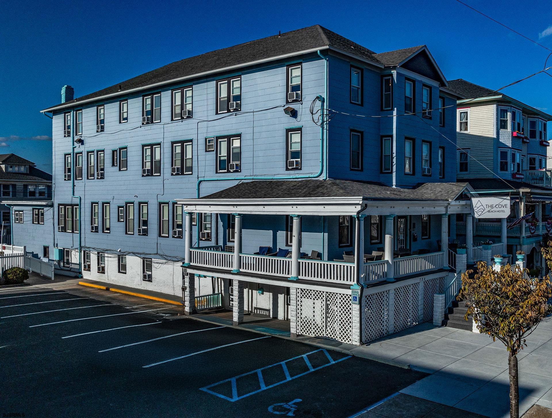 724 Ocean