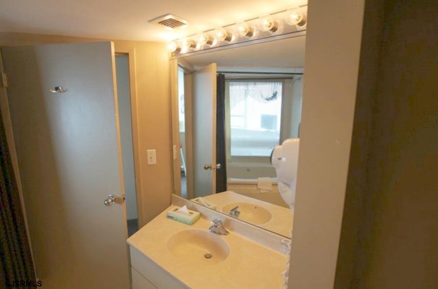 Atlantic City, New Jersey 08401, United States, ,1 BathroomBathrooms,Residential,Active,30609