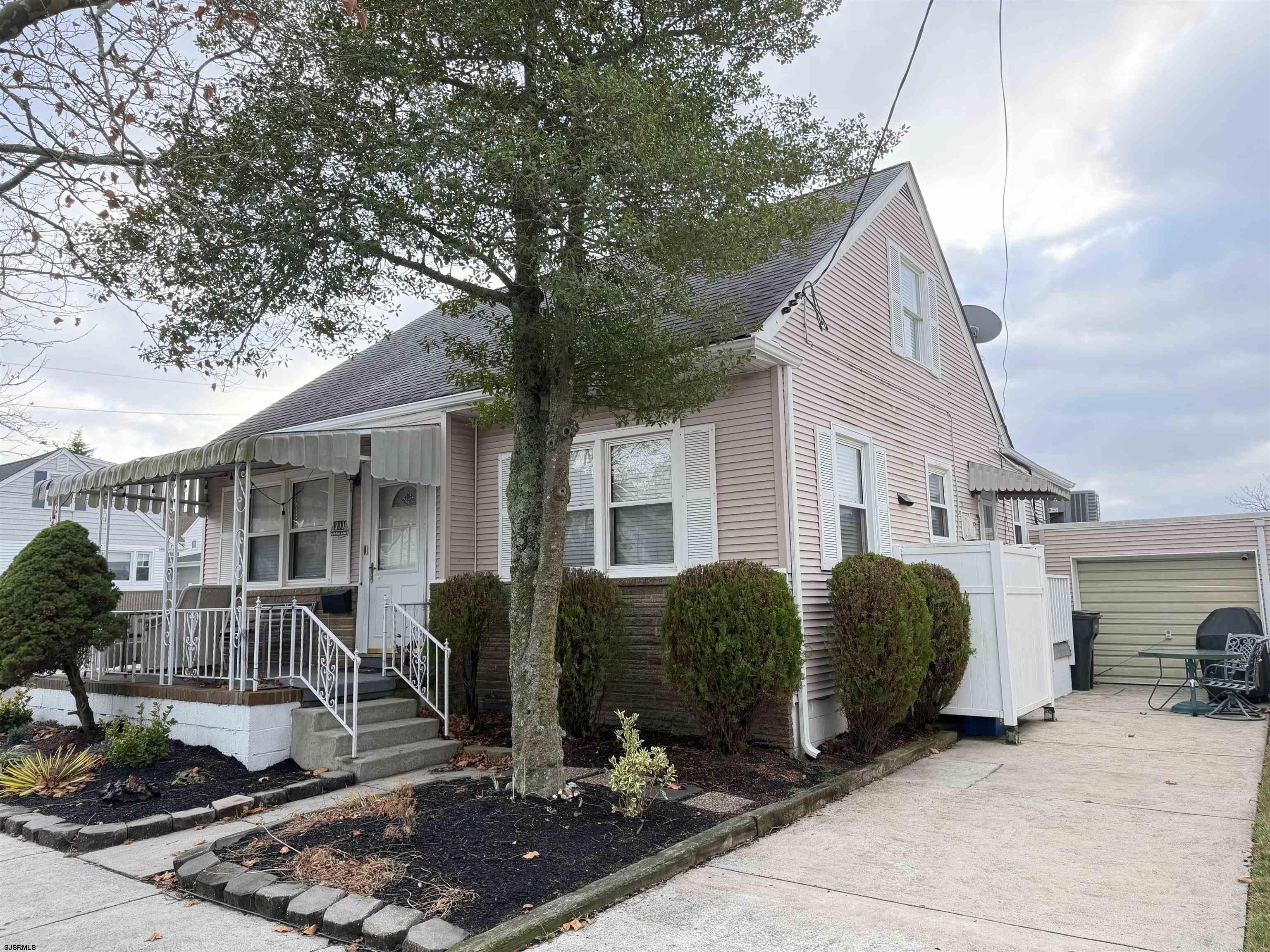Photo 1 of 28 — 200 N Essex, Margate, NJ 08402