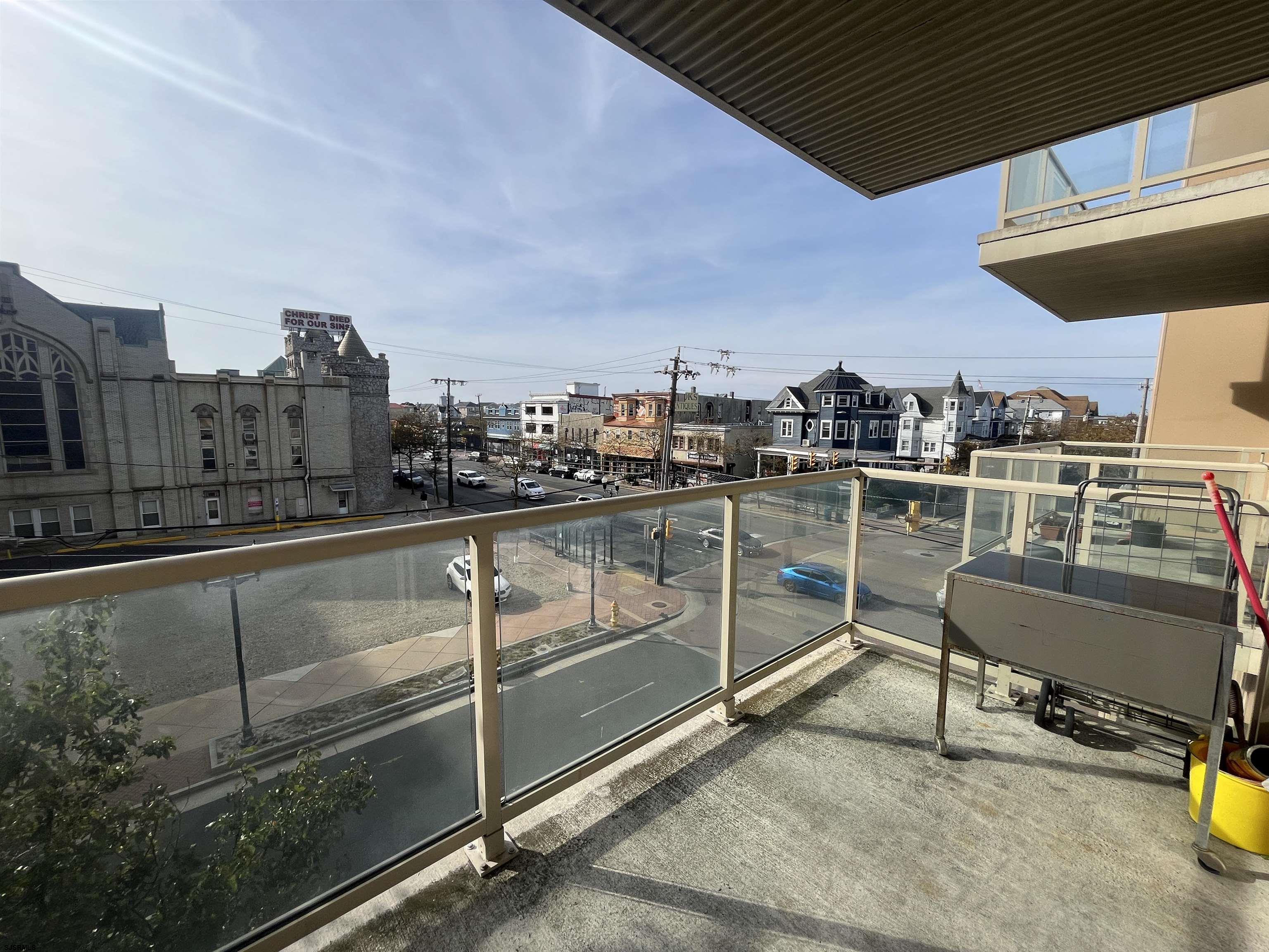 Atlantic City, New Jersey 08401, United States, 1 Bedroom Bedrooms, ,2 BathroomsBathrooms,Residential,Active,242833