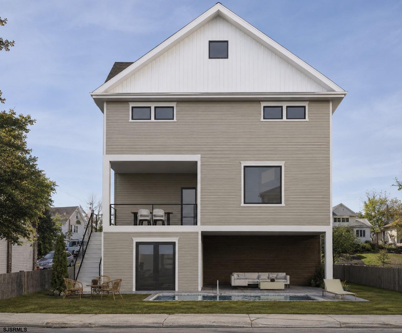 7504 Fremont Ave