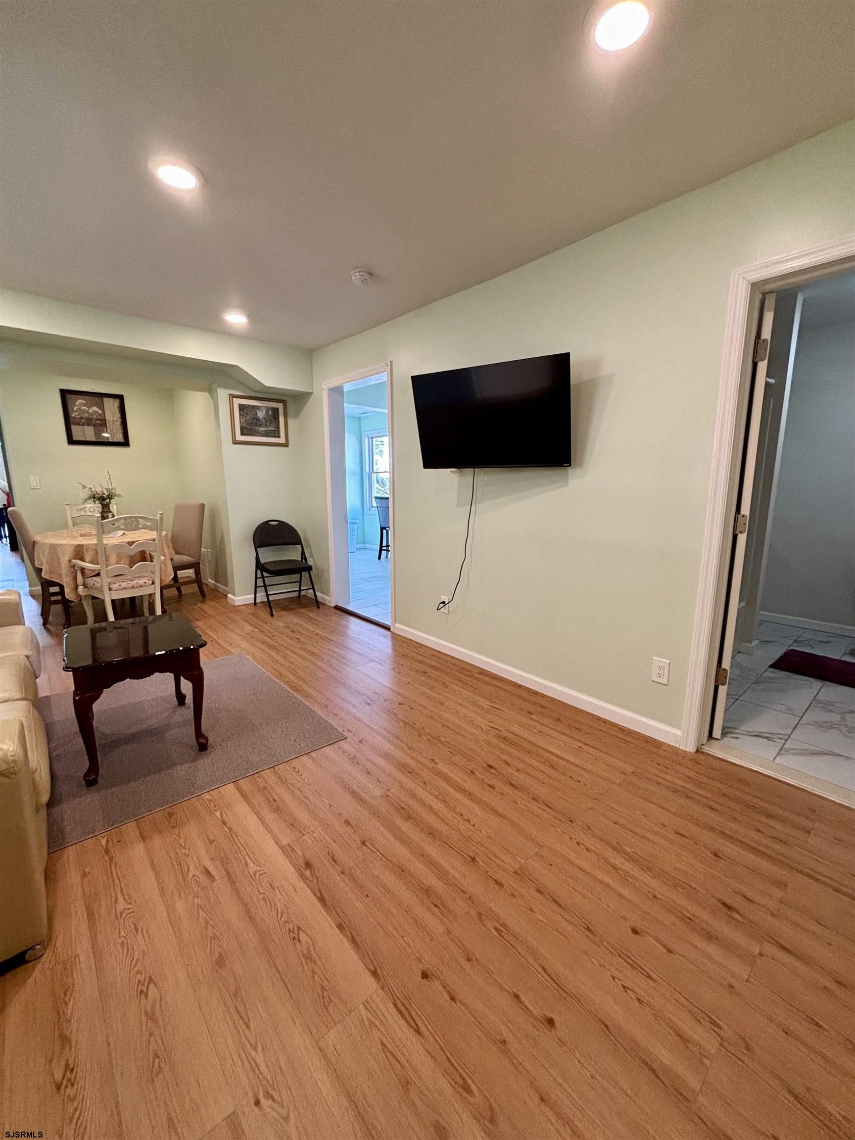 Ventnor, New Jersey 08406, United States, 3 Bedrooms Bedrooms, ,2 BathroomsBathrooms,Residential,Active,76757