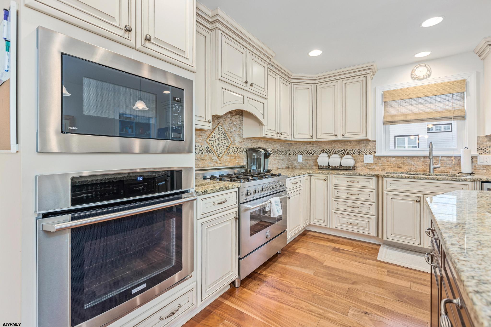 Margate, New Jersey 08402, United States, 6 Bedrooms Bedrooms, ,4 BathroomsBathrooms,Residential,Active,45028