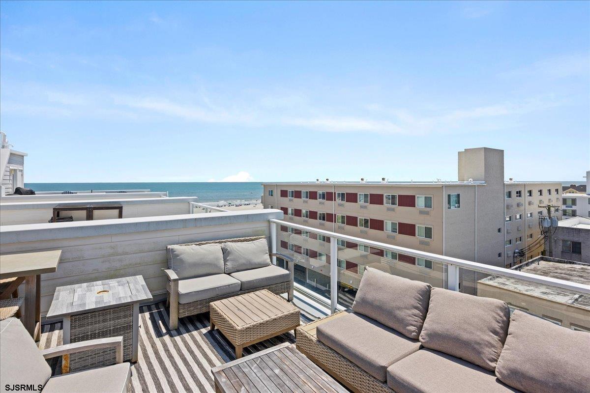 Ventnor, New Jersey 08406, United States, 5 Bedrooms Bedrooms, ,4 BathroomsBathrooms,Residential,Active,164996