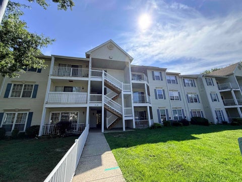 Photo of 98 Iroquois Dr #98, Galloway Township, NJ 08205 (MLS # 610543)