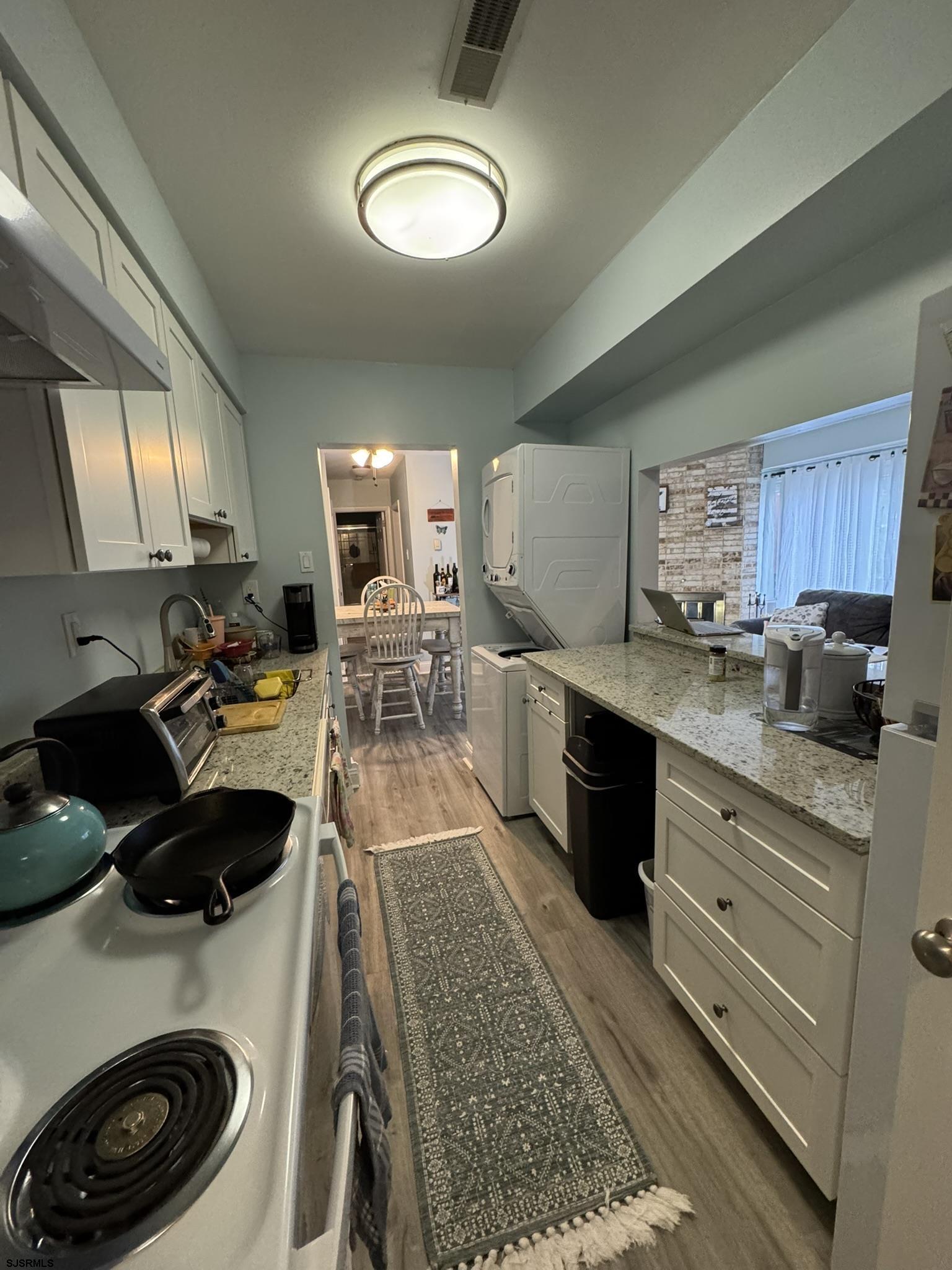 Somers Point, New Jersey 08244, United States, 2 Bedrooms Bedrooms, ,1 BathroomBathrooms,Residential,Active,139218