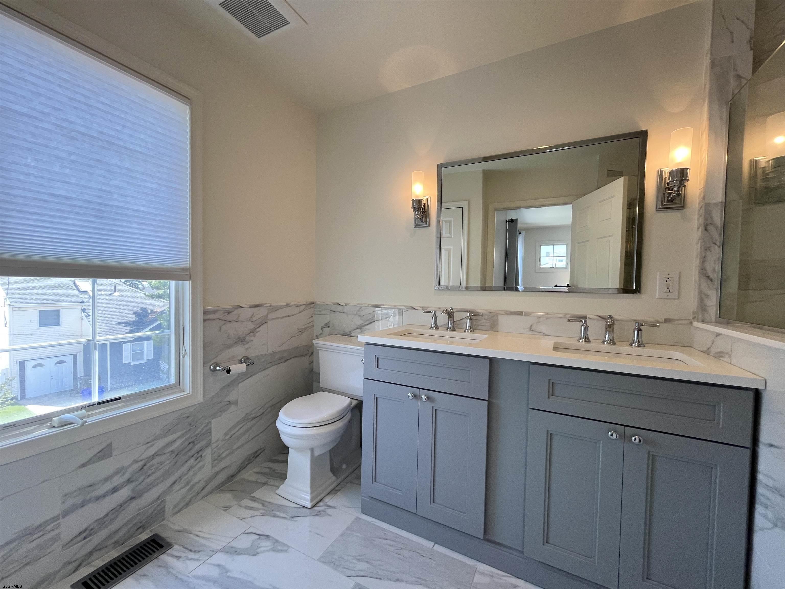 Margate, New Jersey 08402, United States, 4 Bedrooms Bedrooms, ,3 BathroomsBathrooms,Residential,Active,181851