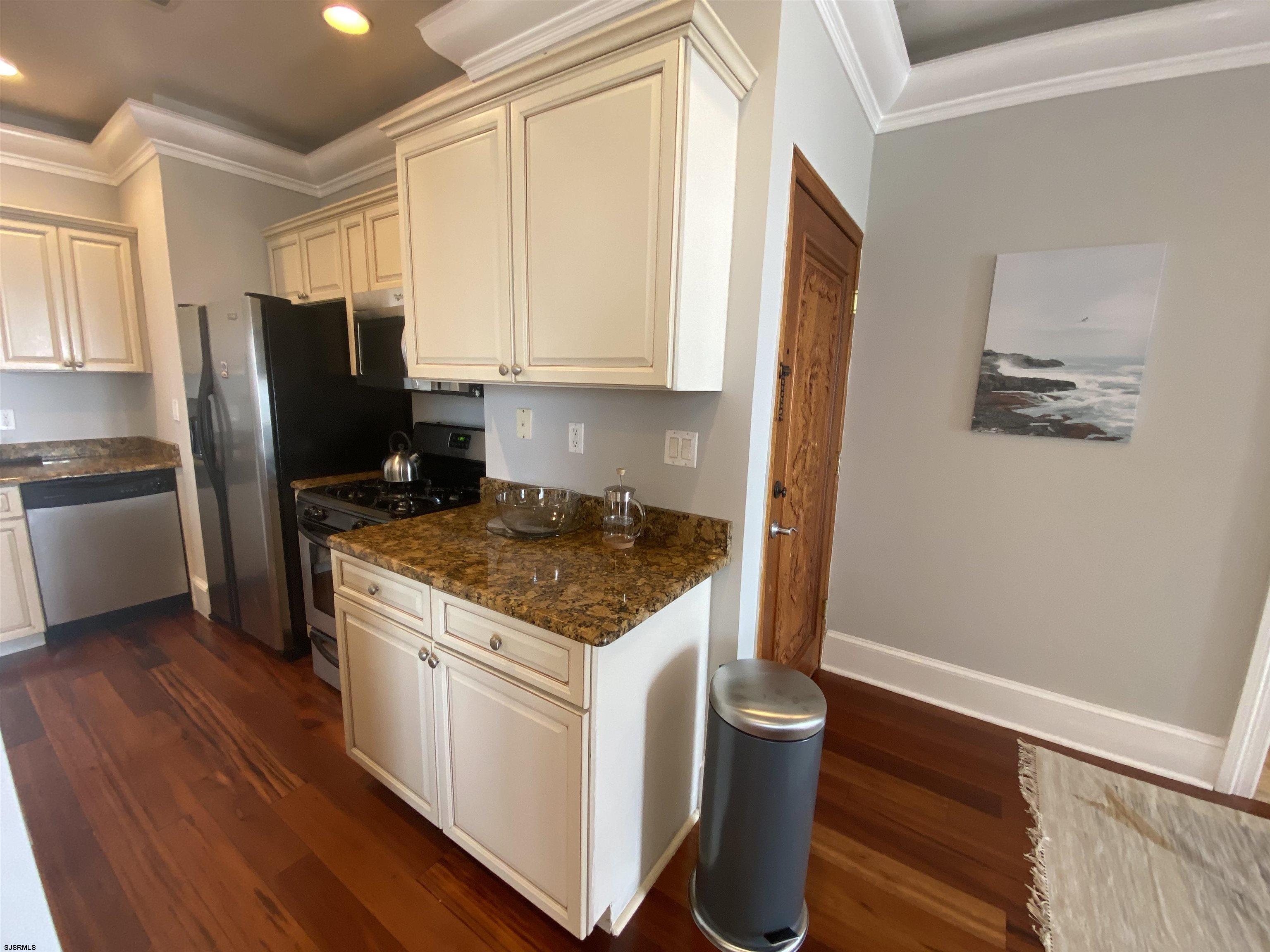 Ventnor, New Jersey 08406, United States, 2 Bedrooms Bedrooms, ,2 BathroomsBathrooms,Residential,Active,165988