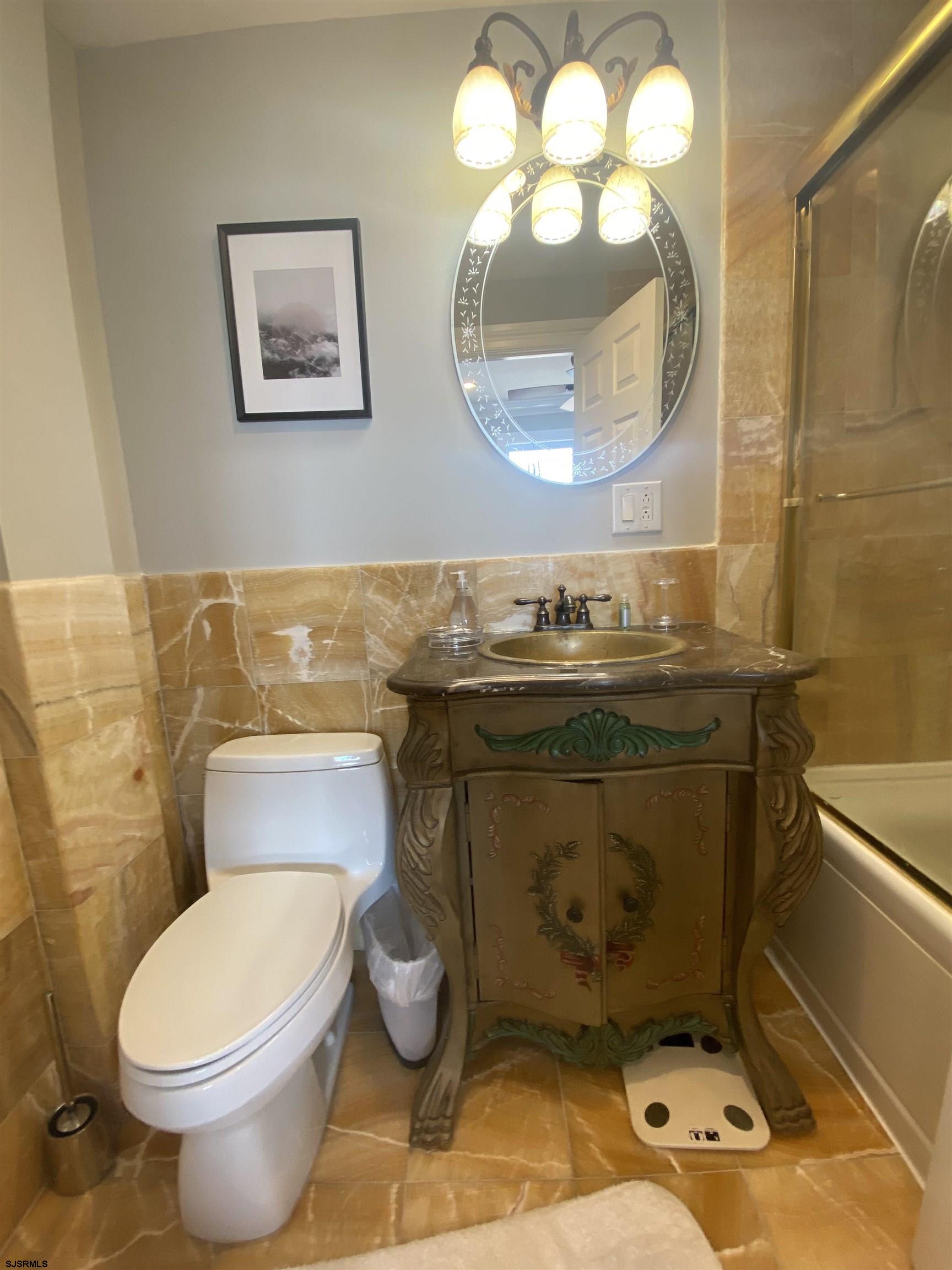 Ventnor, New Jersey 08406, United States, 2 Bedrooms Bedrooms, ,2 BathroomsBathrooms,Residential,Active,165988