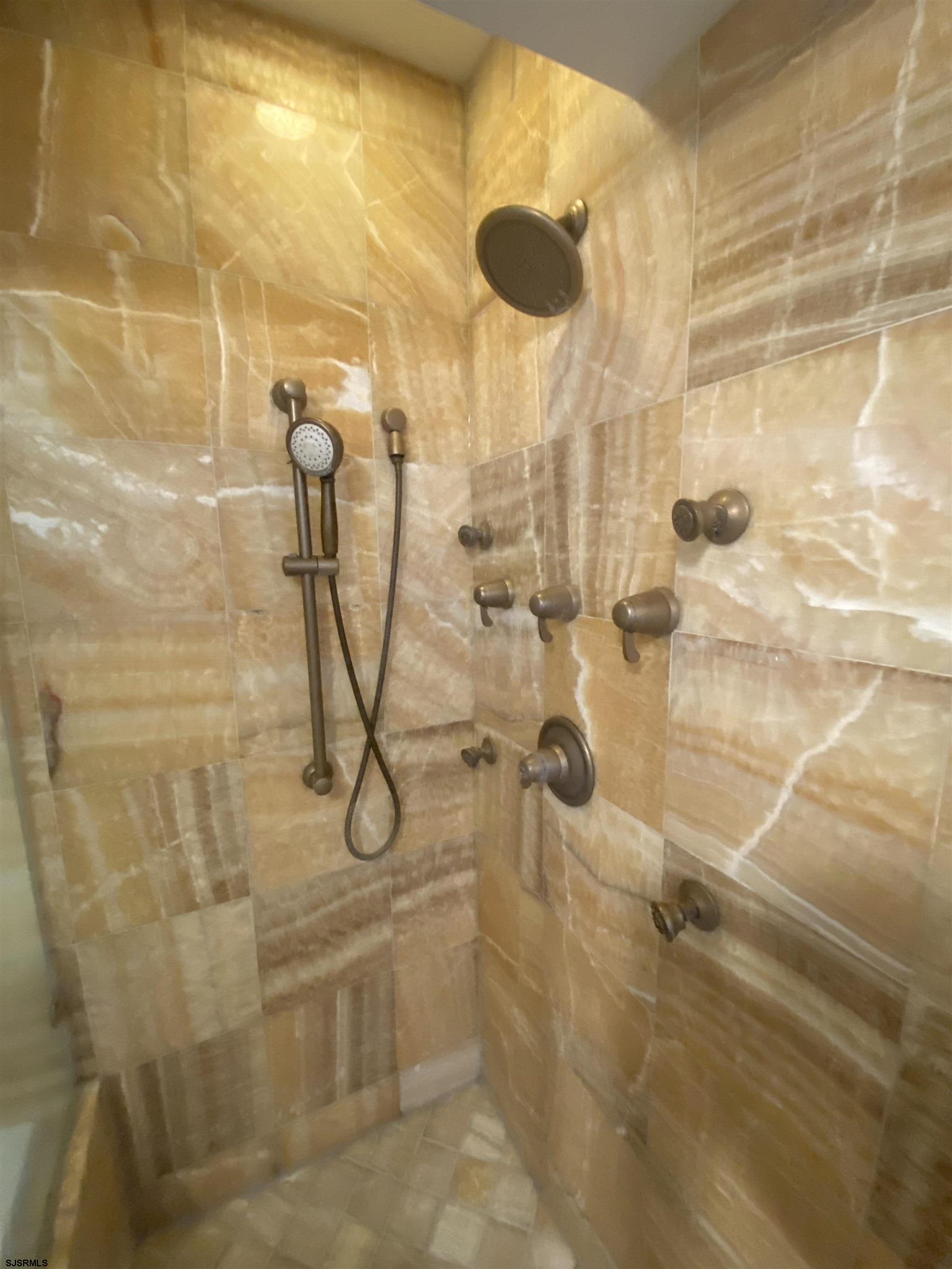 Ventnor, New Jersey 08406, United States, 2 Bedrooms Bedrooms, ,2 BathroomsBathrooms,Residential,Active,165988