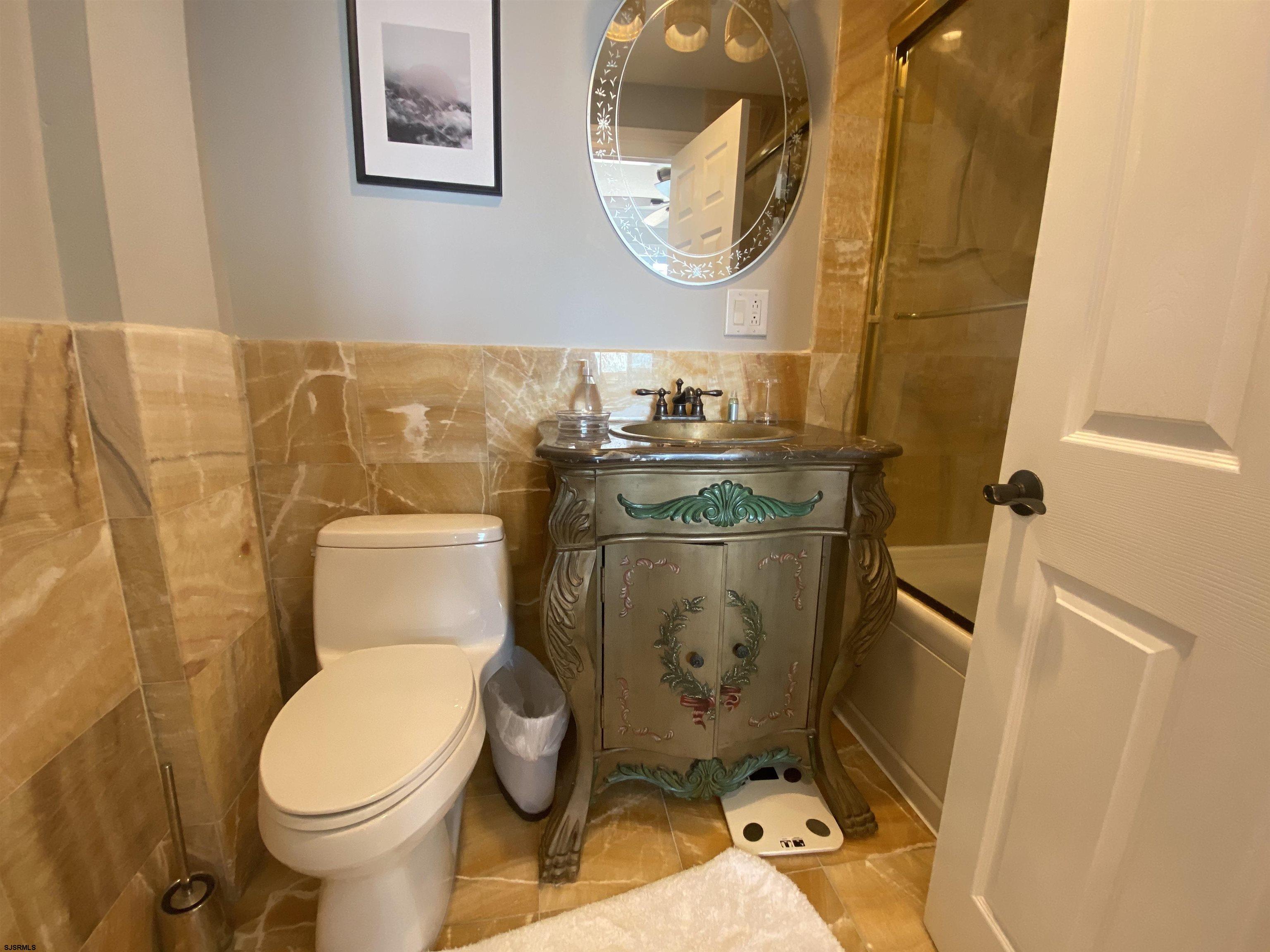 Ventnor, New Jersey 08406, United States, 2 Bedrooms Bedrooms, ,2 BathroomsBathrooms,Residential,Active,165988