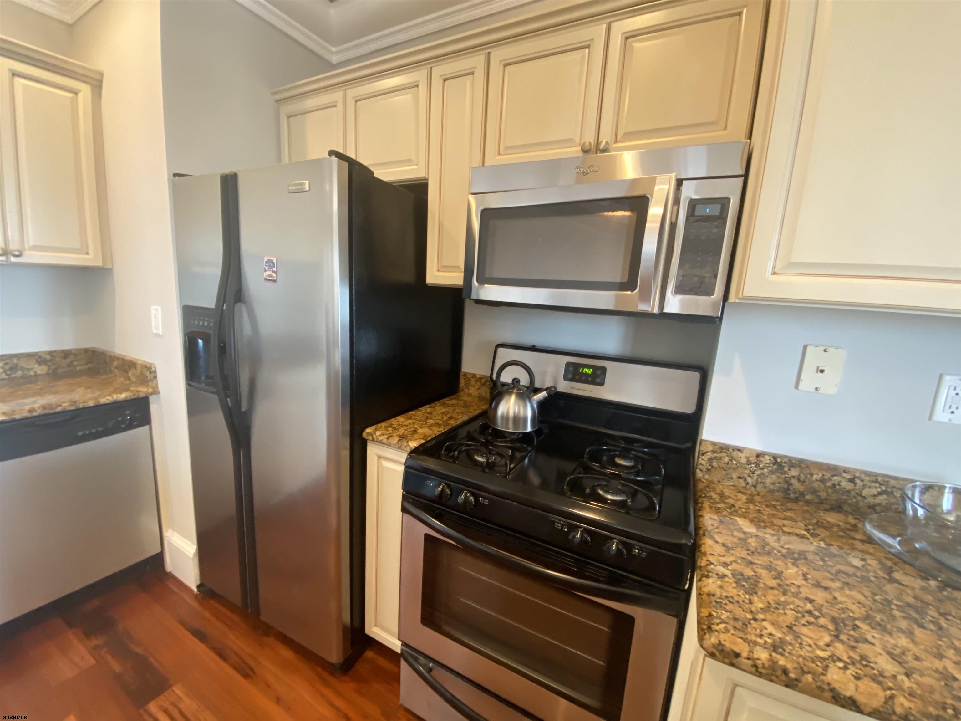 Ventnor, New Jersey 08406, United States, 2 Bedrooms Bedrooms, ,2 BathroomsBathrooms,Residential,Active,165988