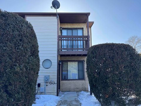 Condo For Sale - 406 Newtown Square #406<br/> Pleasantville, NJ 08234