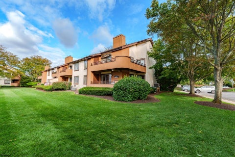 Condo For Sale - 144 Reef Dr #15<br/> Ocean City, NJ 08226
