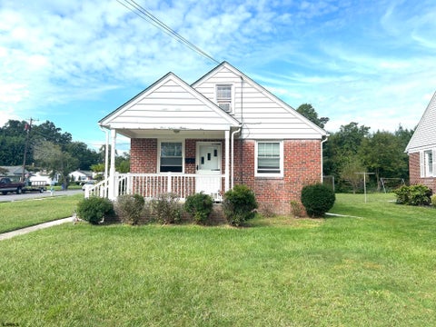 Homes For Rent - 301 Chestnut Street<br/> Hammonton, NJ 08037