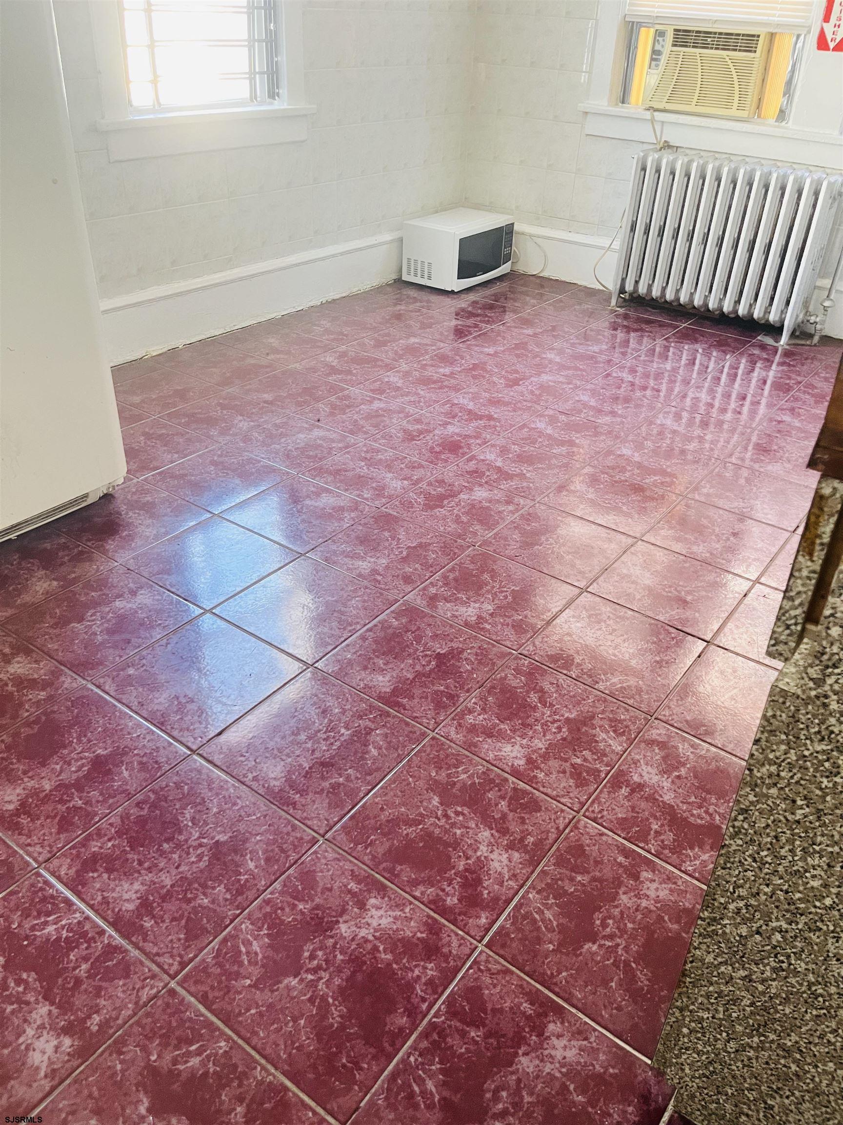 Atlantic City, New Jersey 08401, United States, 2 Bedrooms Bedrooms, ,1 BathroomBathrooms,Residential,Active,14132