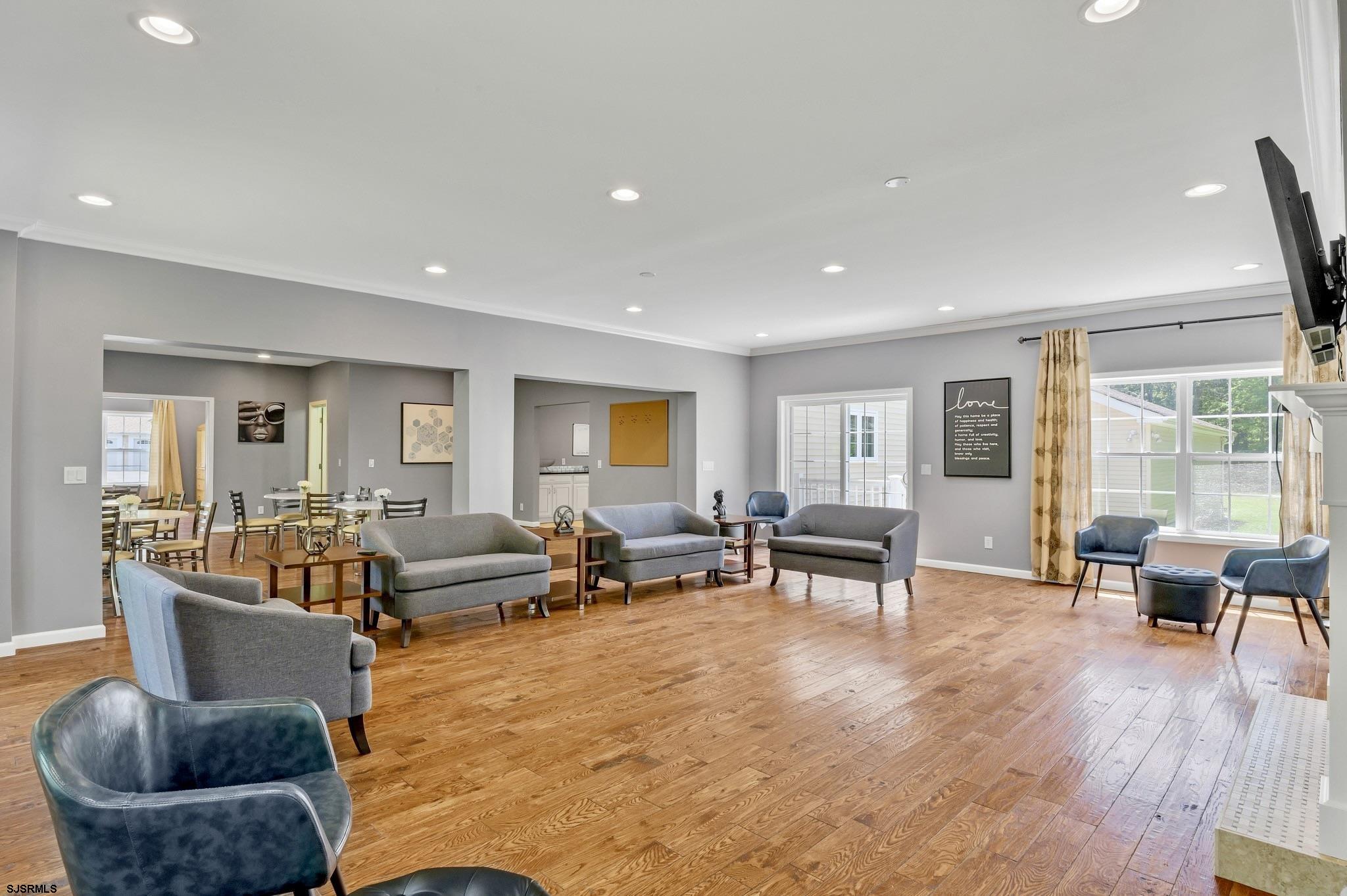 Egg Harbor Township, New Jersey 08234, United States, 9 Bedrooms Bedrooms, ,7 BathroomsBathrooms,Residential,Active,233334