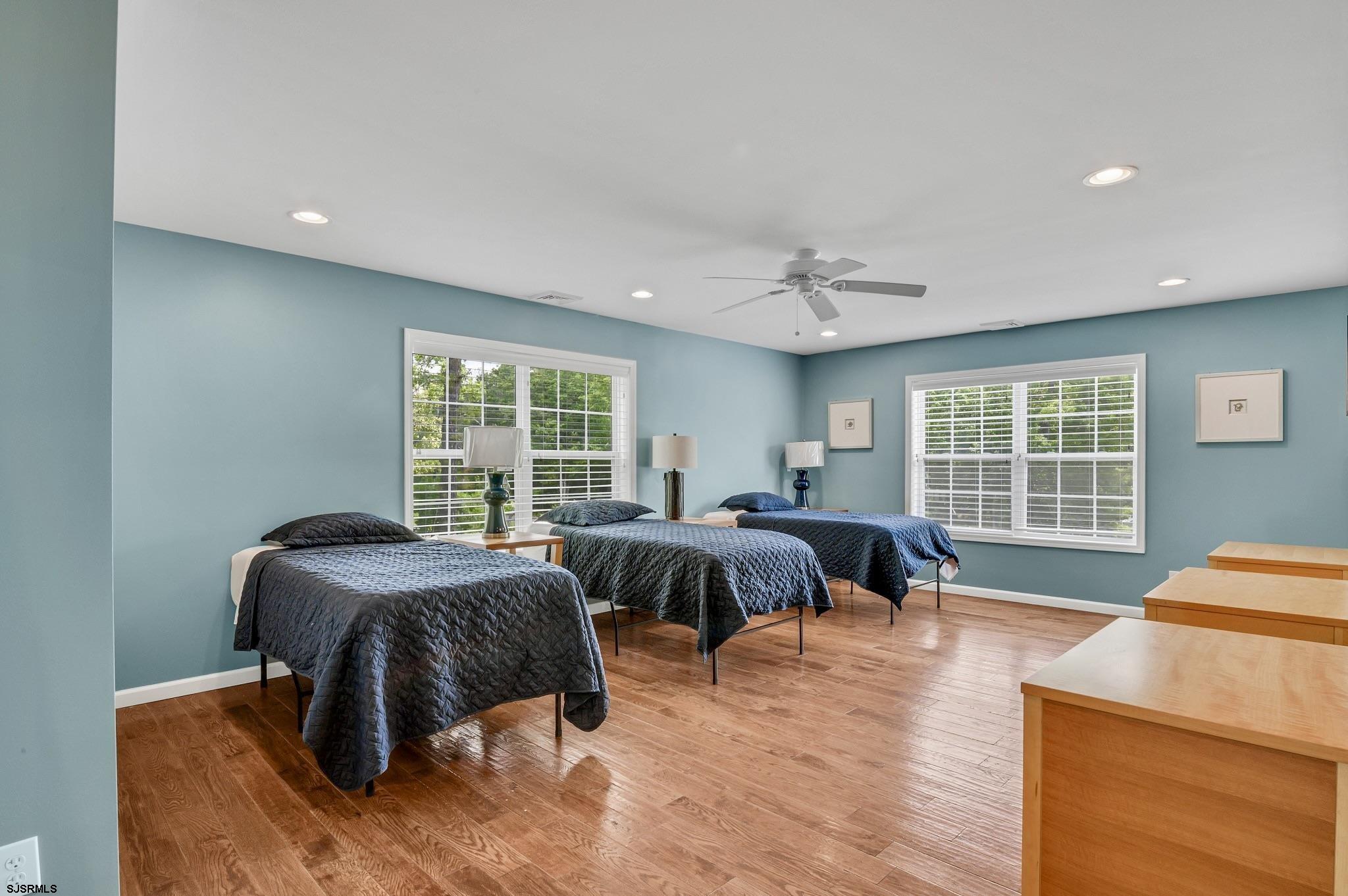 Egg Harbor Township, New Jersey 08234, United States, 9 Bedrooms Bedrooms, ,7 BathroomsBathrooms,Residential,Active,233334