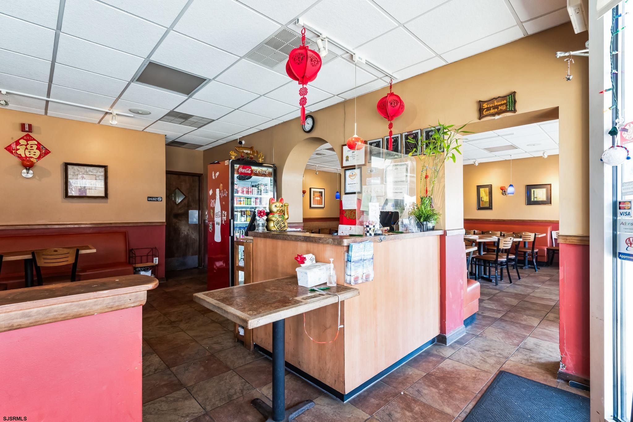 503-505 E 9th
