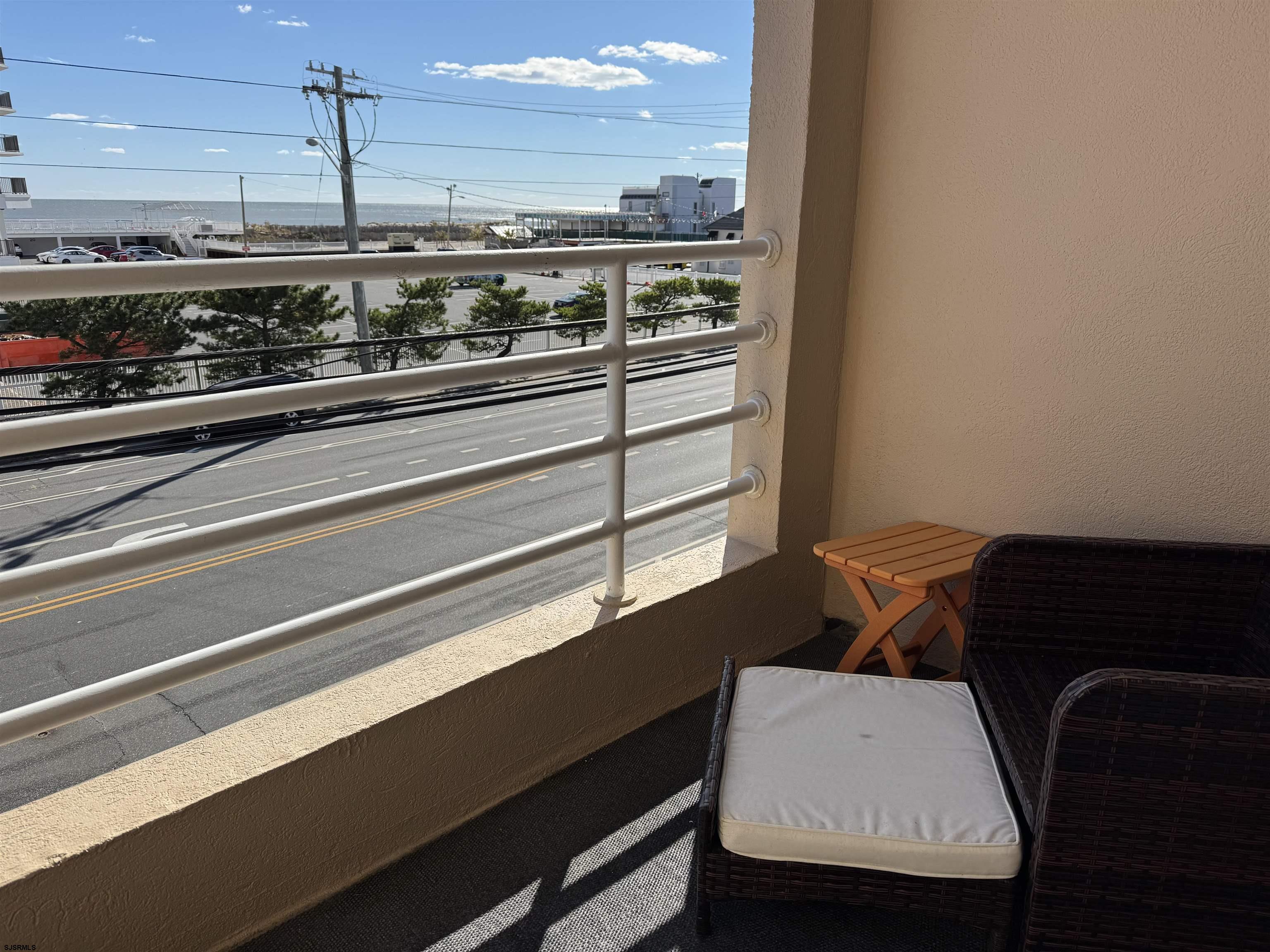 Margate, New Jersey 08402, United States, 2 Bedrooms Bedrooms, ,2 BathroomsBathrooms,Residential,Active,239831