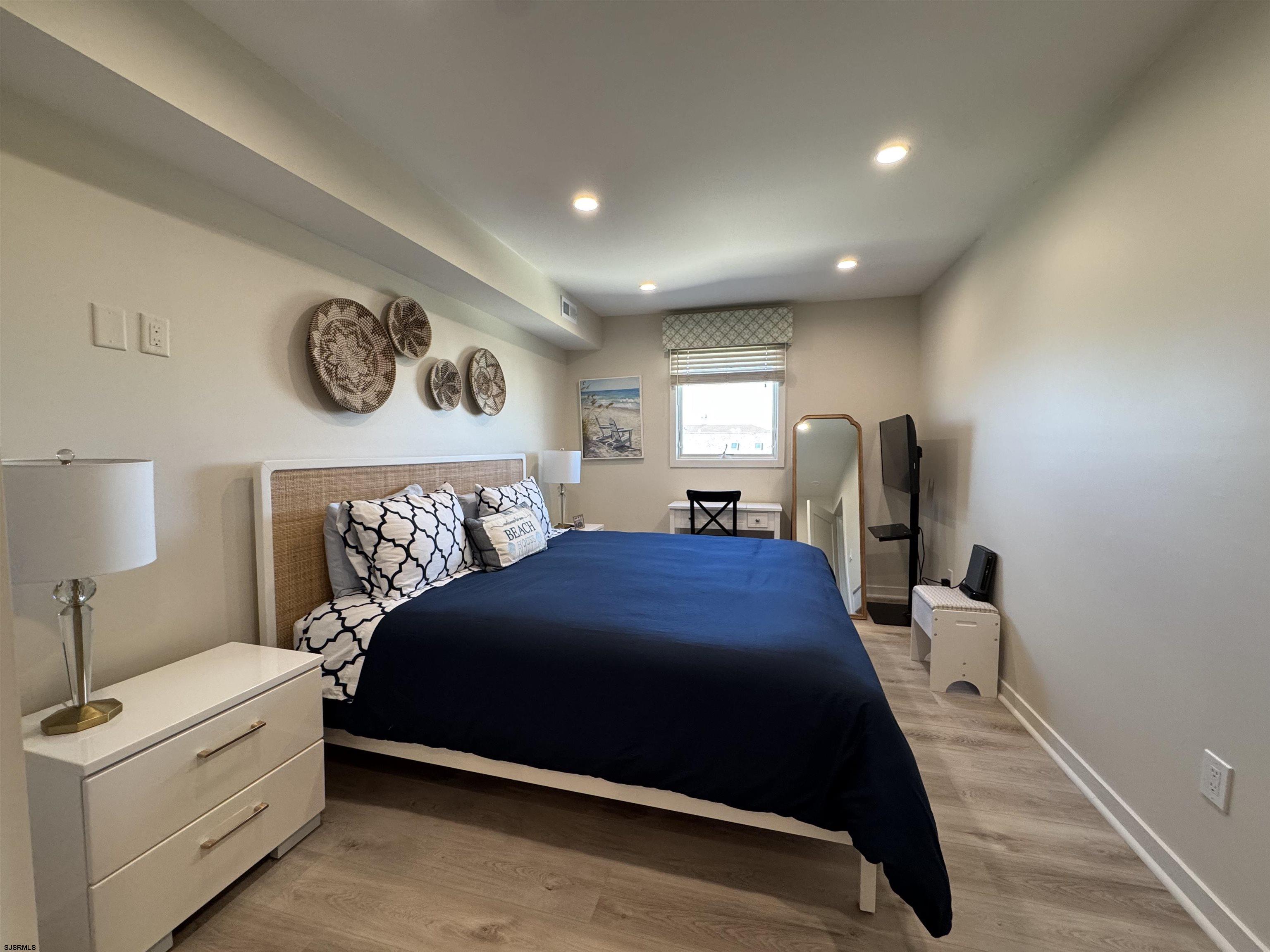 Margate, New Jersey 08402, United States, 2 Bedrooms Bedrooms, ,2 BathroomsBathrooms,Residential,Active,239831