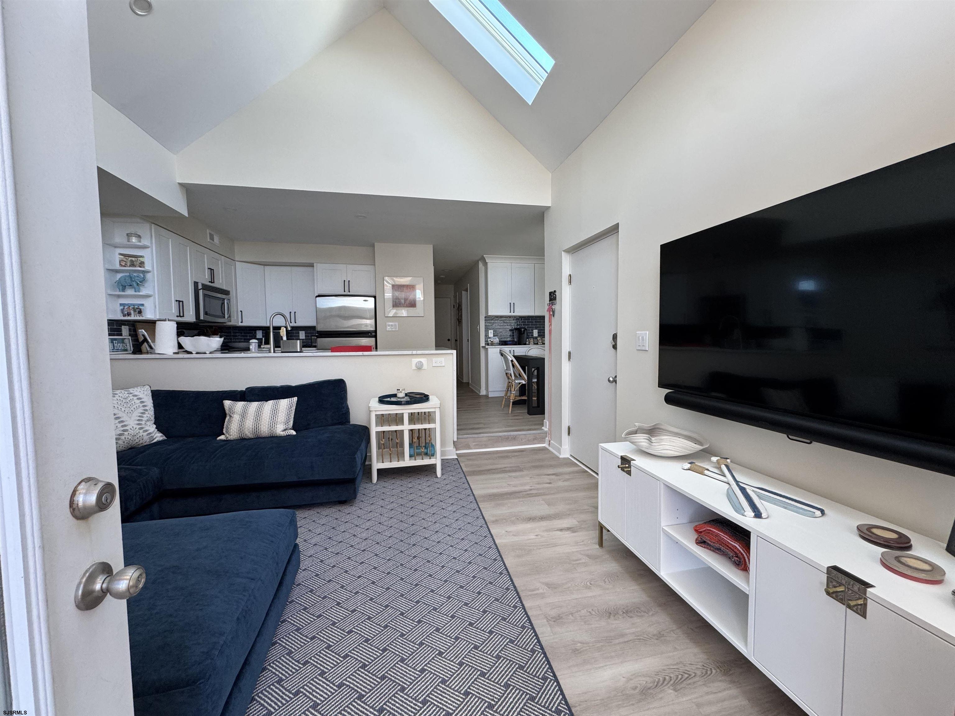 Margate, New Jersey 08402, United States, 2 Bedrooms Bedrooms, ,2 BathroomsBathrooms,Residential,Active,239831