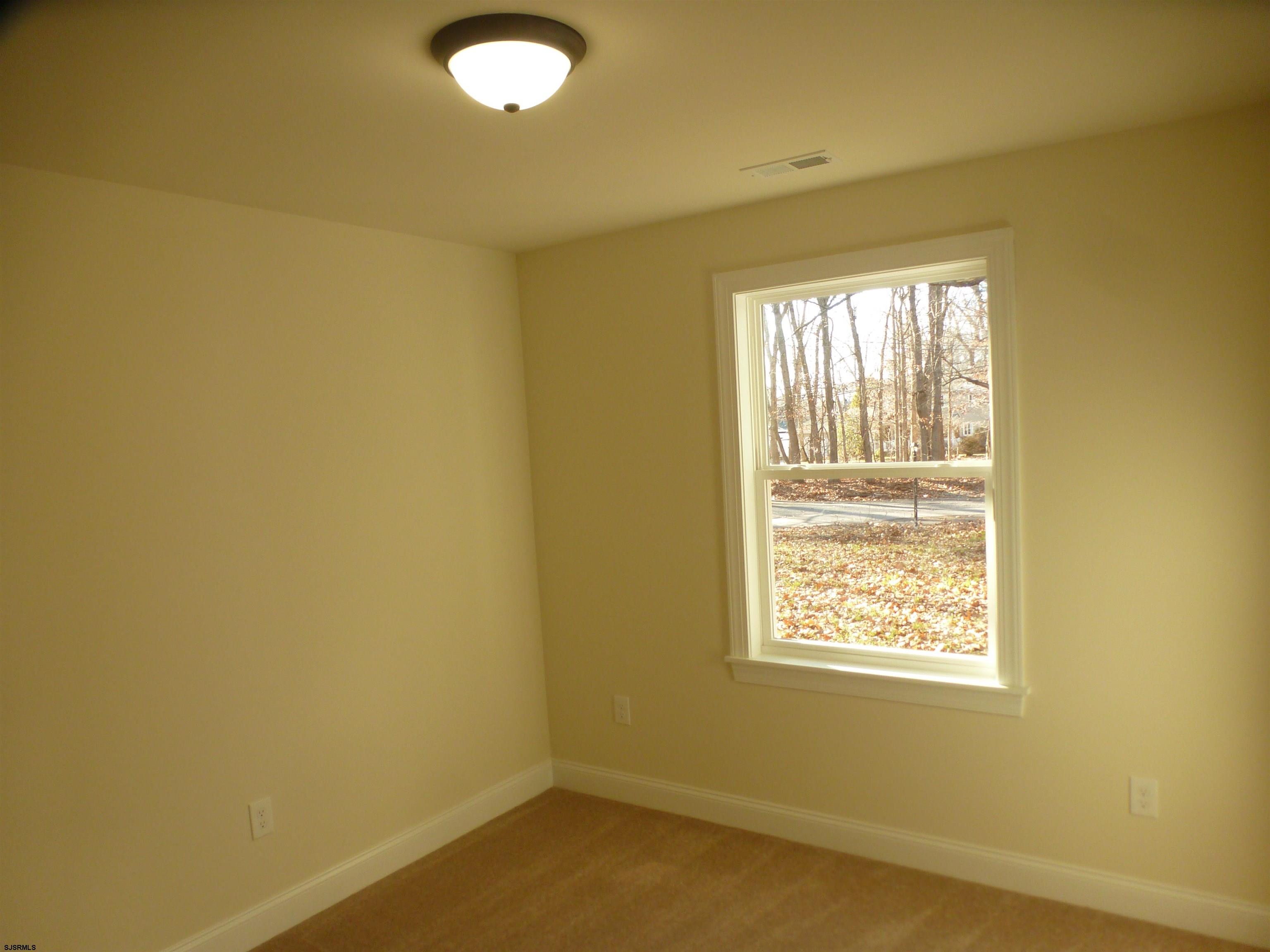 Egg Harbor Township, New Jersey 08234, United States, 3 Bedrooms Bedrooms, ,2 BathroomsBathrooms,Residential,Pending,2003