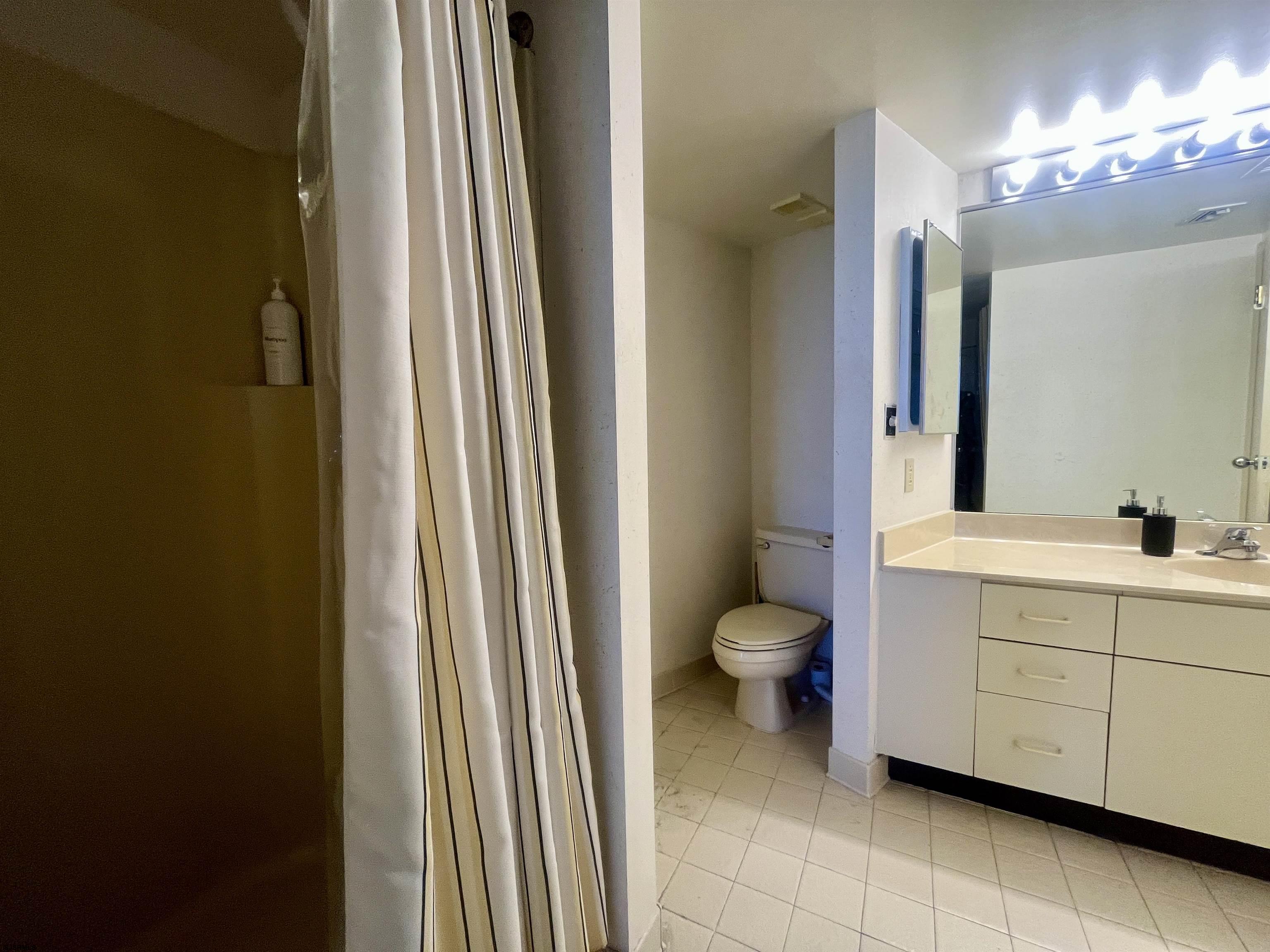 Atlantic City, New Jersey 08401, United States, 1 Bedroom Bedrooms, ,1 BathroomBathrooms,Residential,Active,204745