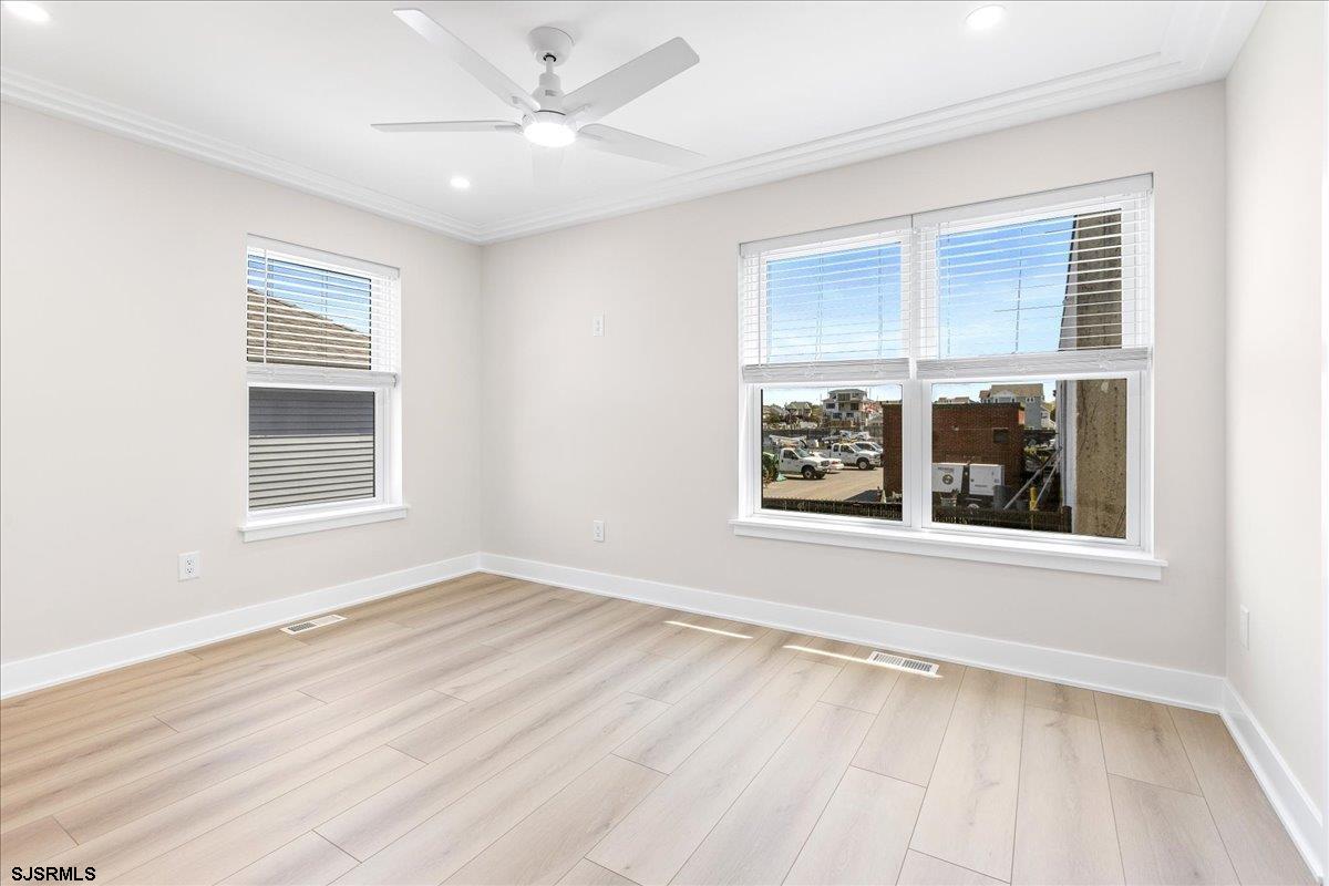 Ventnor, New Jersey 08406, United States, 4 Bedrooms Bedrooms, ,5 BathroomsBathrooms,Residential,Active,121769