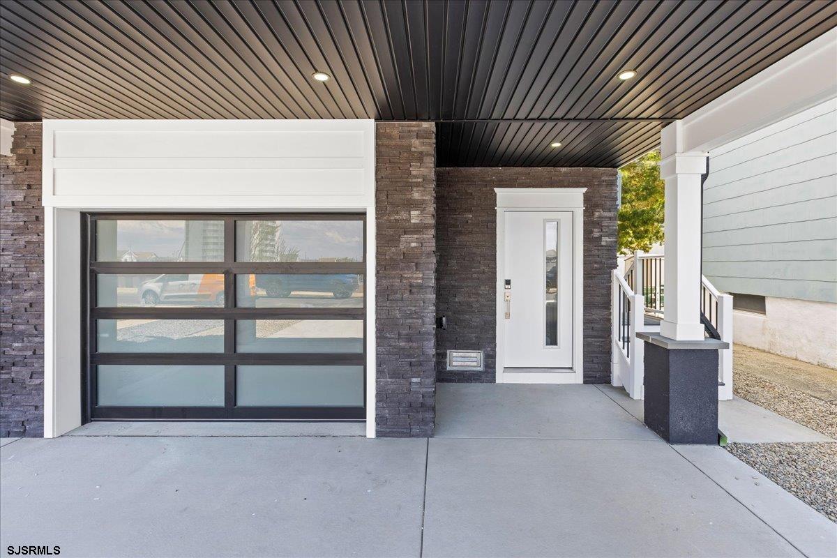 Ventnor, New Jersey 08406, United States, 4 Bedrooms Bedrooms, ,5 BathroomsBathrooms,Residential,Active,121769