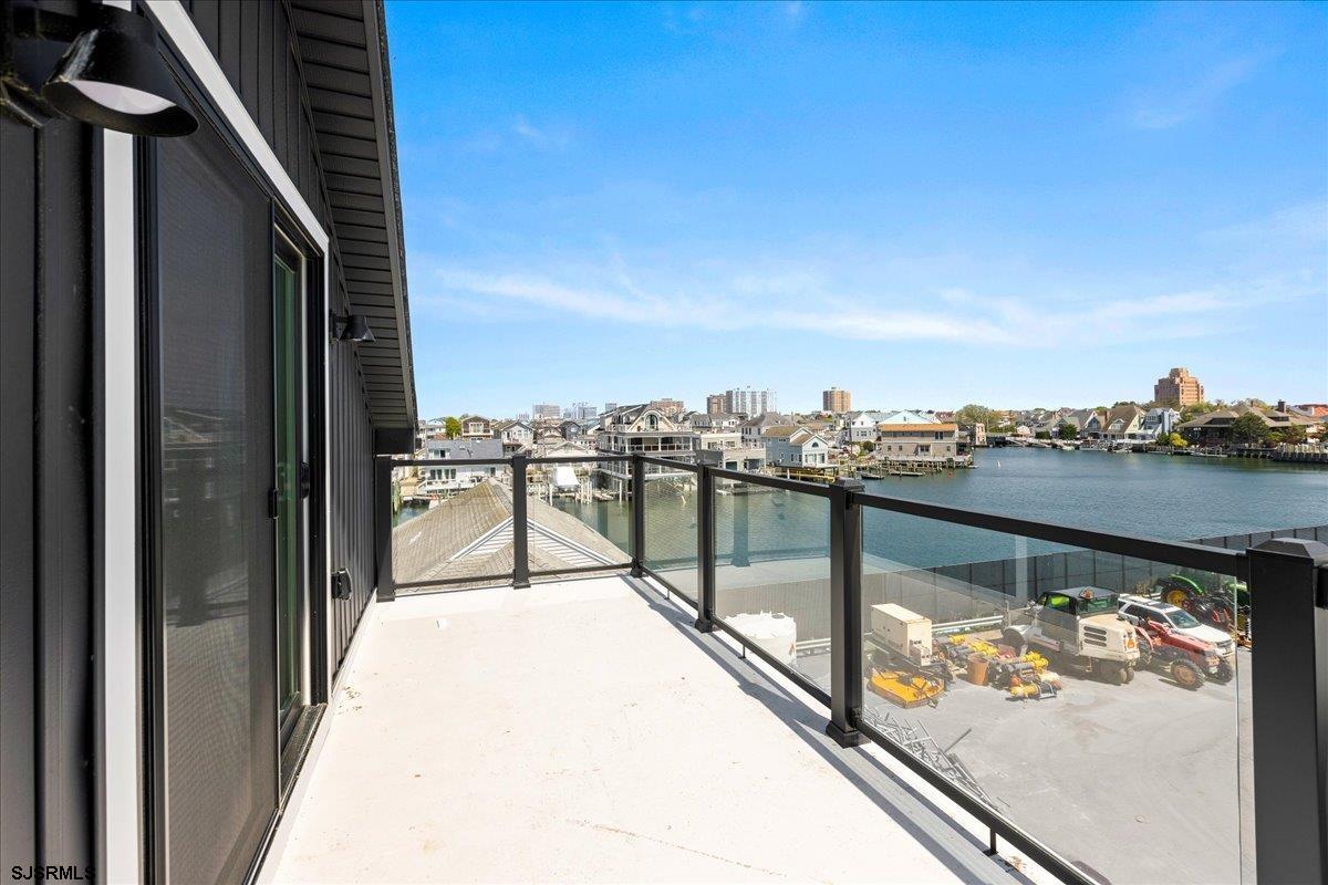 Ventnor, New Jersey 08406, United States, 4 Bedrooms Bedrooms, ,5 BathroomsBathrooms,Residential,Active,121769