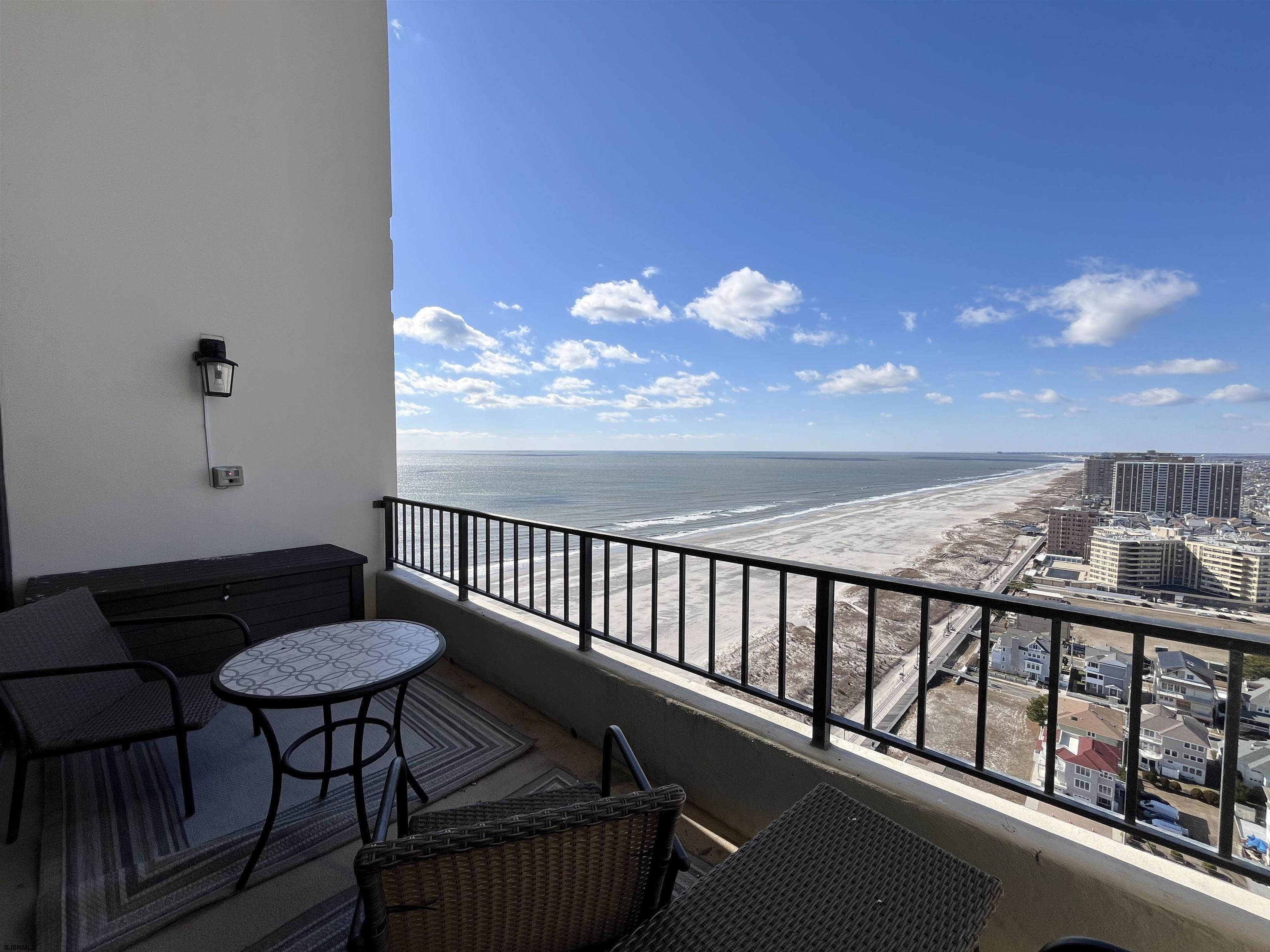 Atlantic City, New Jersey 08401, United States, 1 Bedroom Bedrooms, ,2 BathroomsBathrooms,Residential,Active,2862