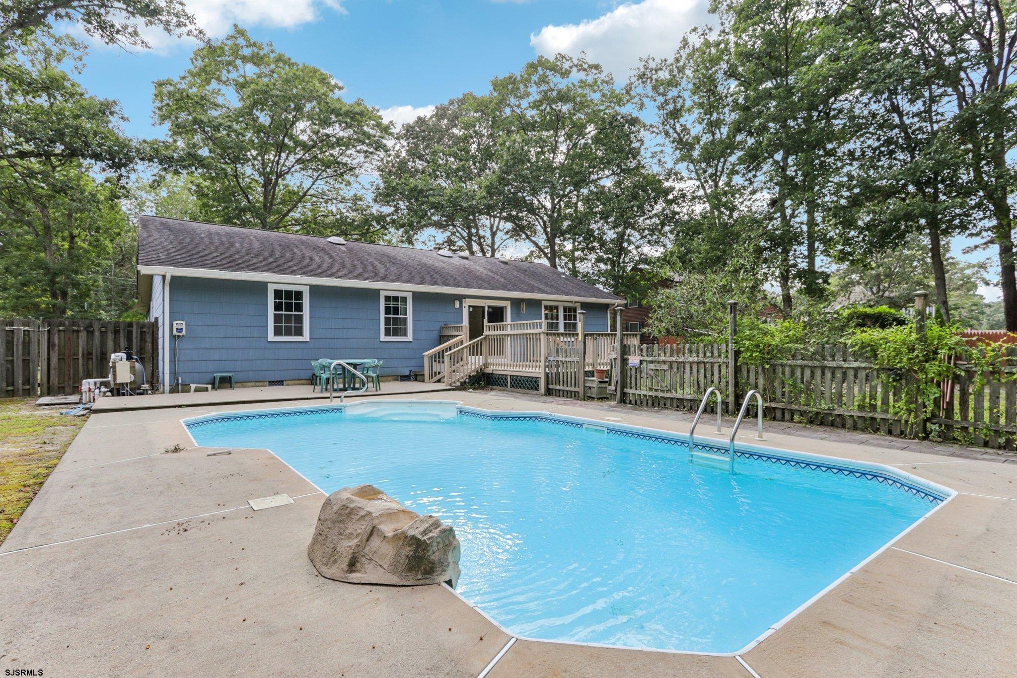 134D Crestview Ave