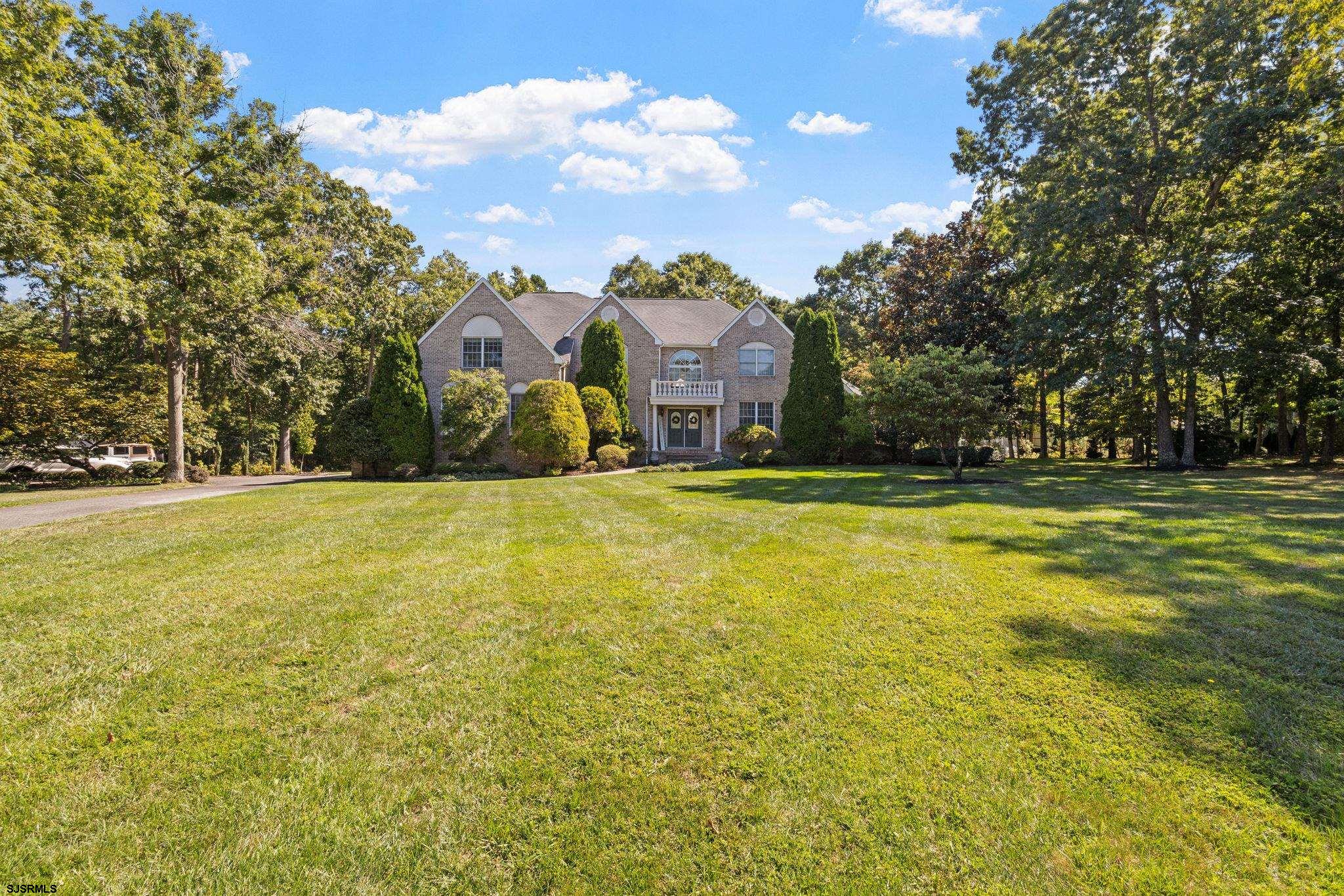 611 Pineview Dr Dr