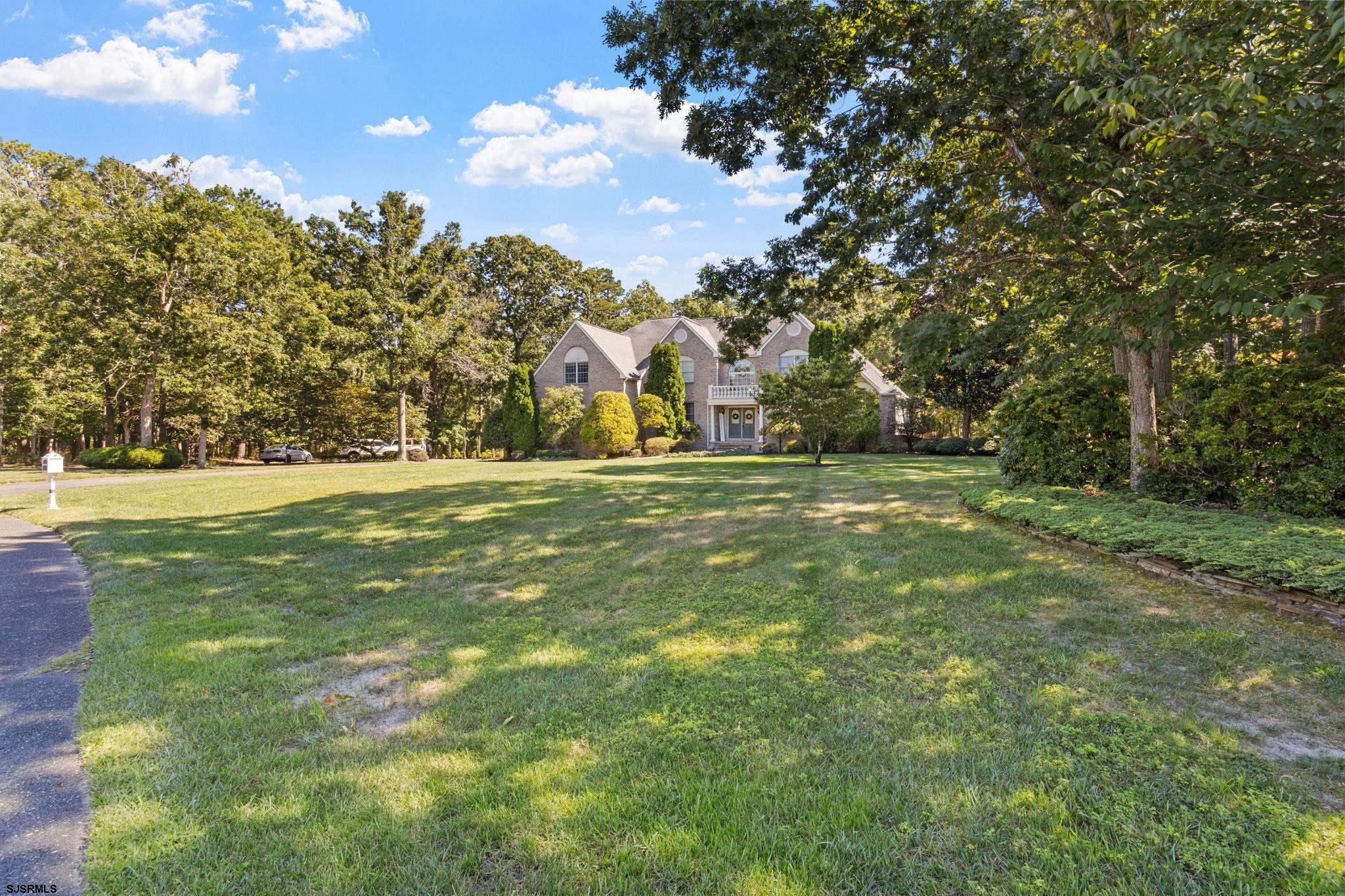 611 Pineview Dr Dr