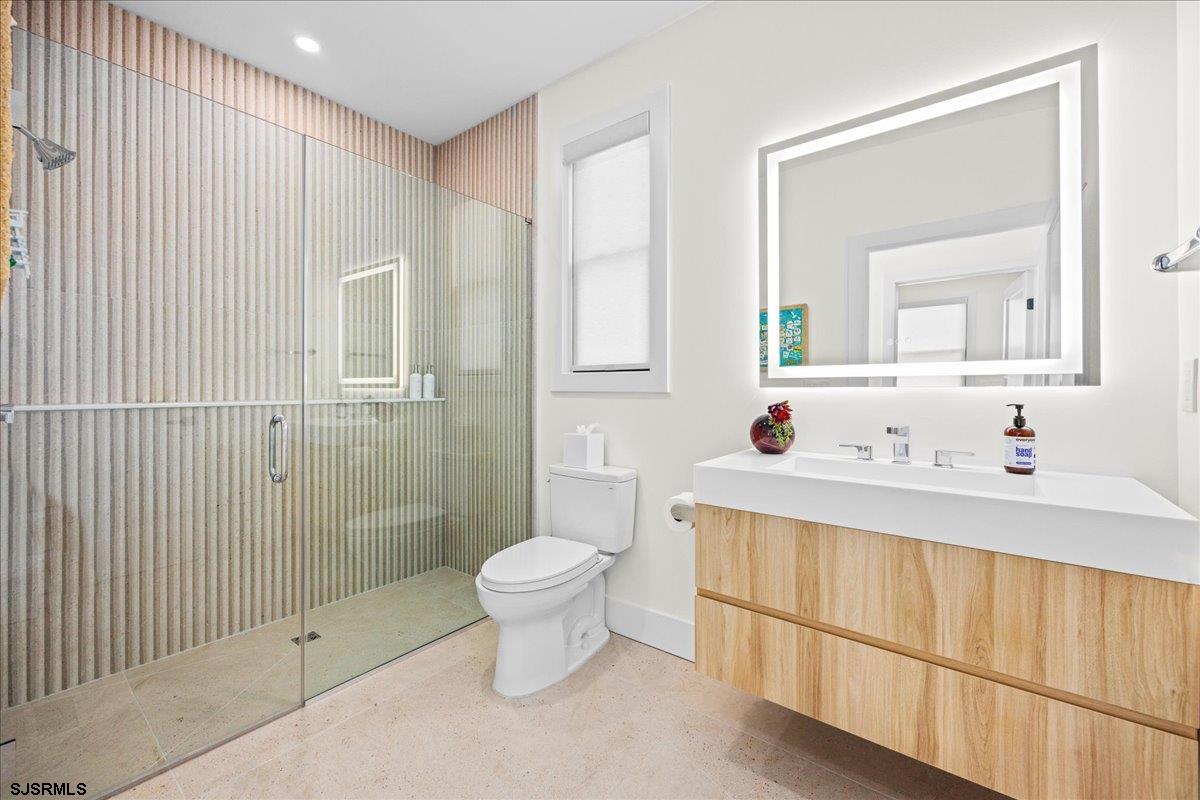 Margate, New Jersey 08402, United States, 6 Bedrooms Bedrooms, ,5 BathroomsBathrooms,Residential,Active,194964